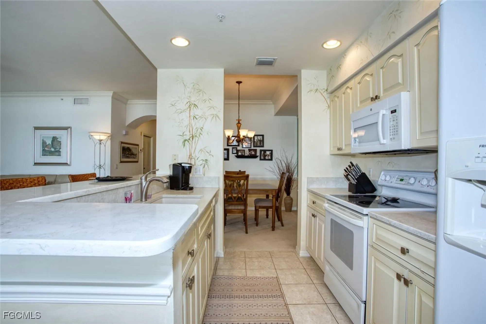 Property Slideshow image 13 of 20 | 10480 washingtonia palm way 1126, Fort Myers, FL, 33966