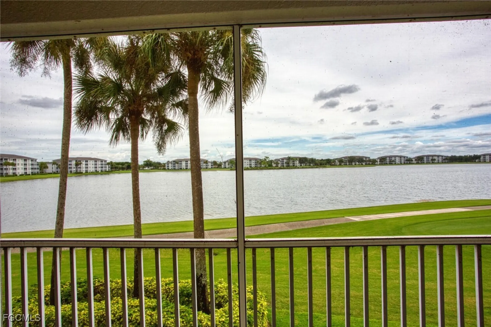 Property Slideshow image 6 of 20 | 10480 washingtonia palm way 1126, Fort Myers, FL, 33966