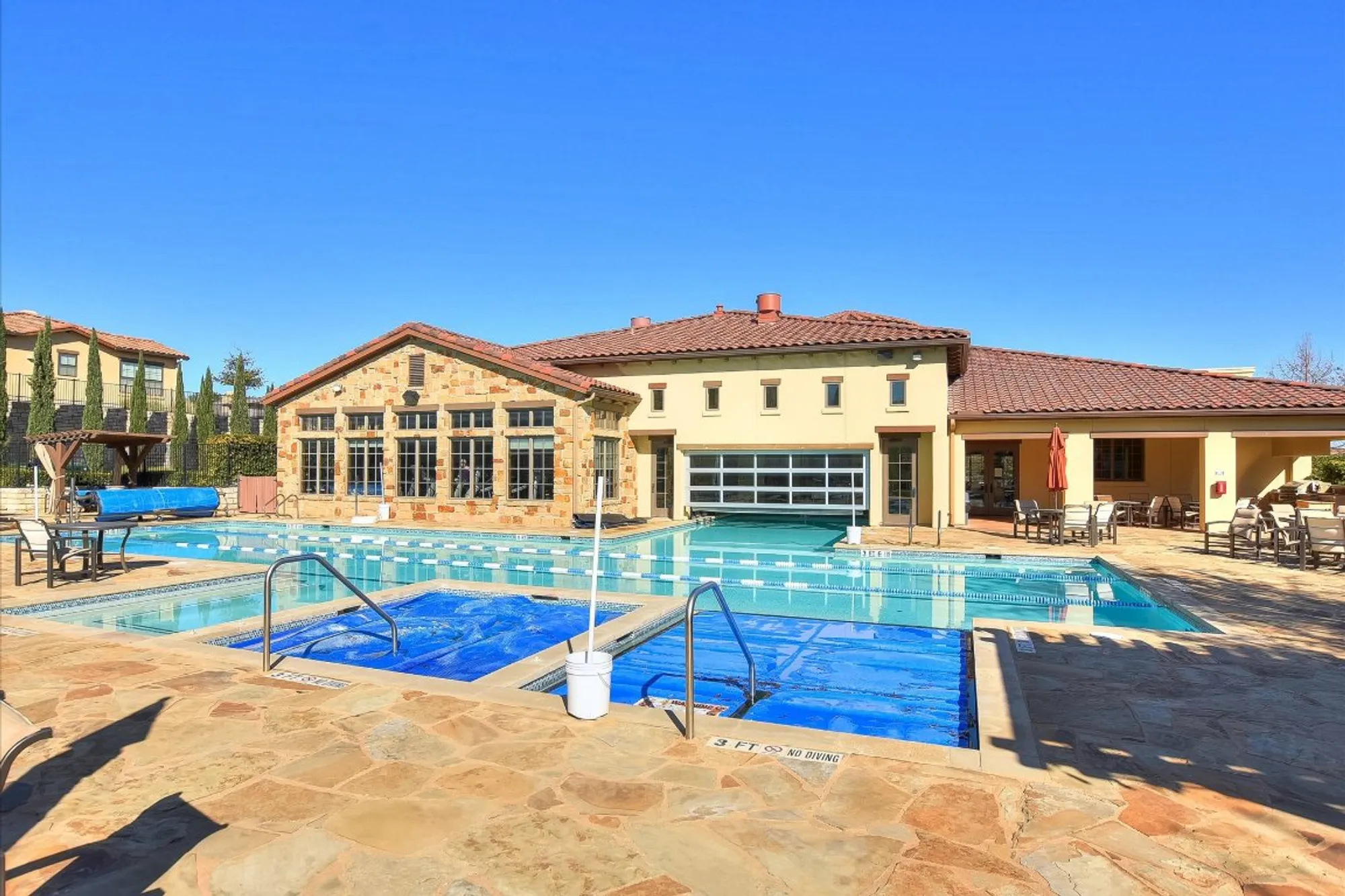 Property Slideshow image 24 of 31 | 102 bella toscana ave unit 1205, Lakeway, TX, 78734