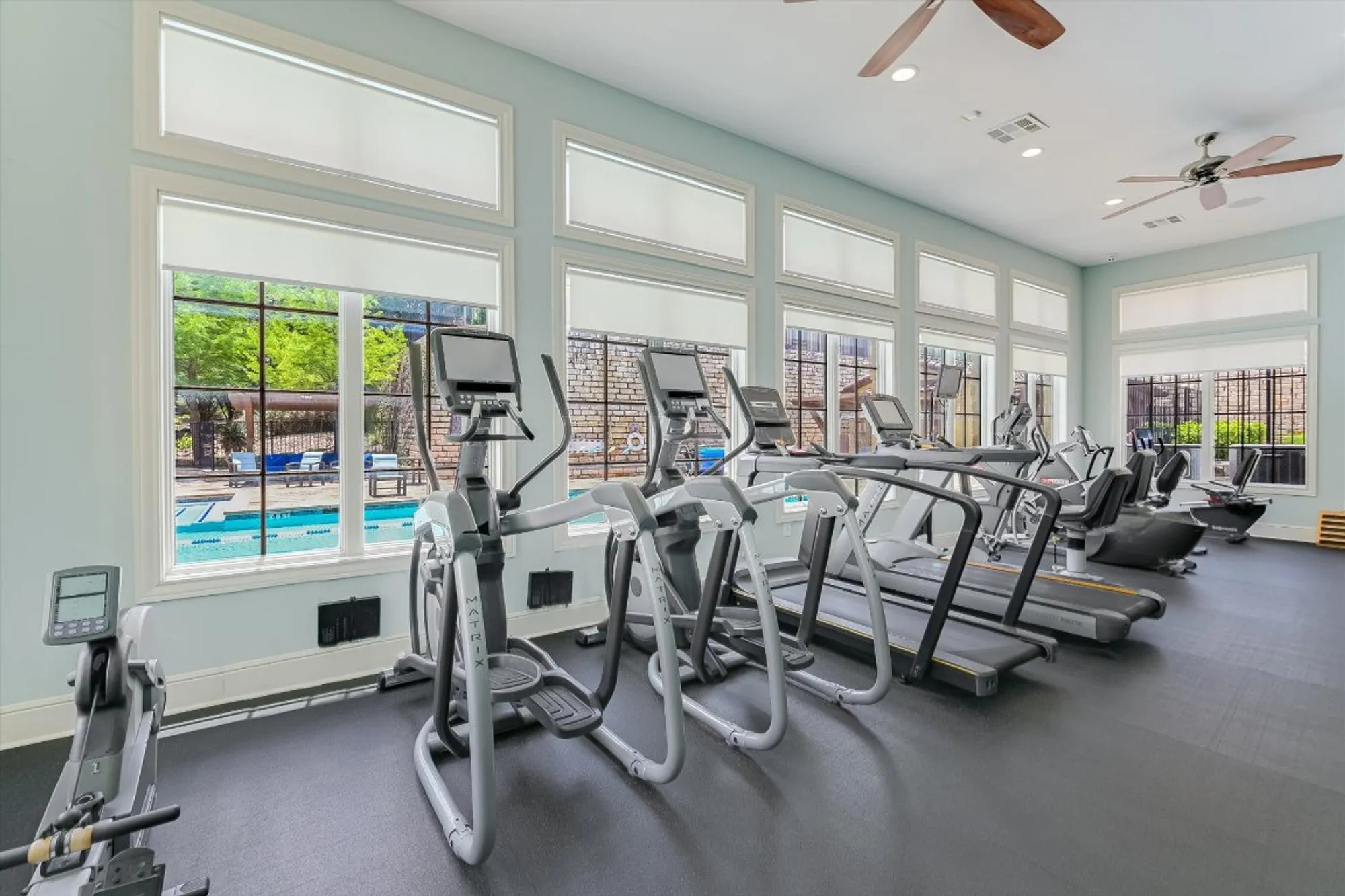 Property Slideshow image 22 of 31 | 102 bella toscana ave unit 1205, Lakeway, TX, 78734