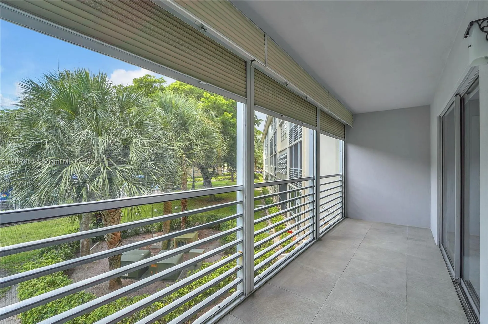 Property Slideshow image 15 of 26 | 2301 lucaya ln g2, Coconut Creek, FL, 33066