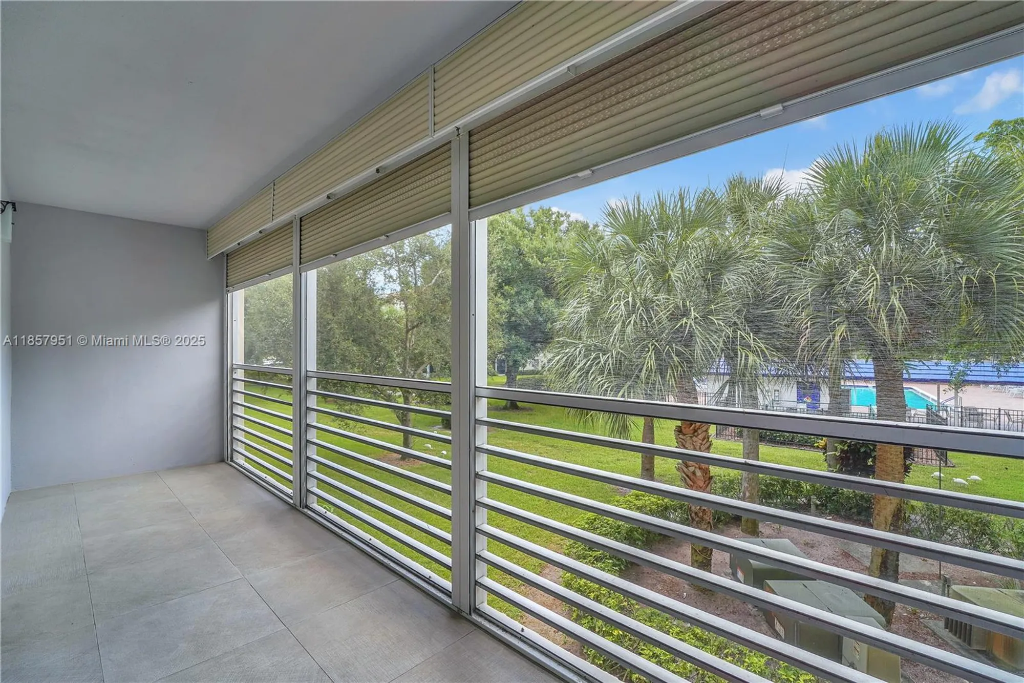 Property Slideshow image 16 of 26 | 2301 lucaya ln g2, Coconut Creek, FL, 33066