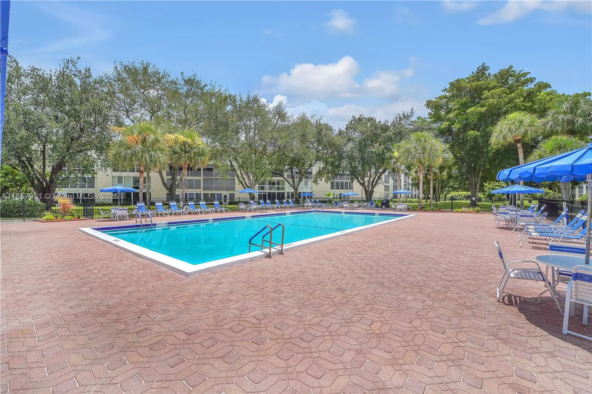 Property Slideshow image 17 of 26 | 2301 lucaya ln g2, Coconut Creek, FL, 33066