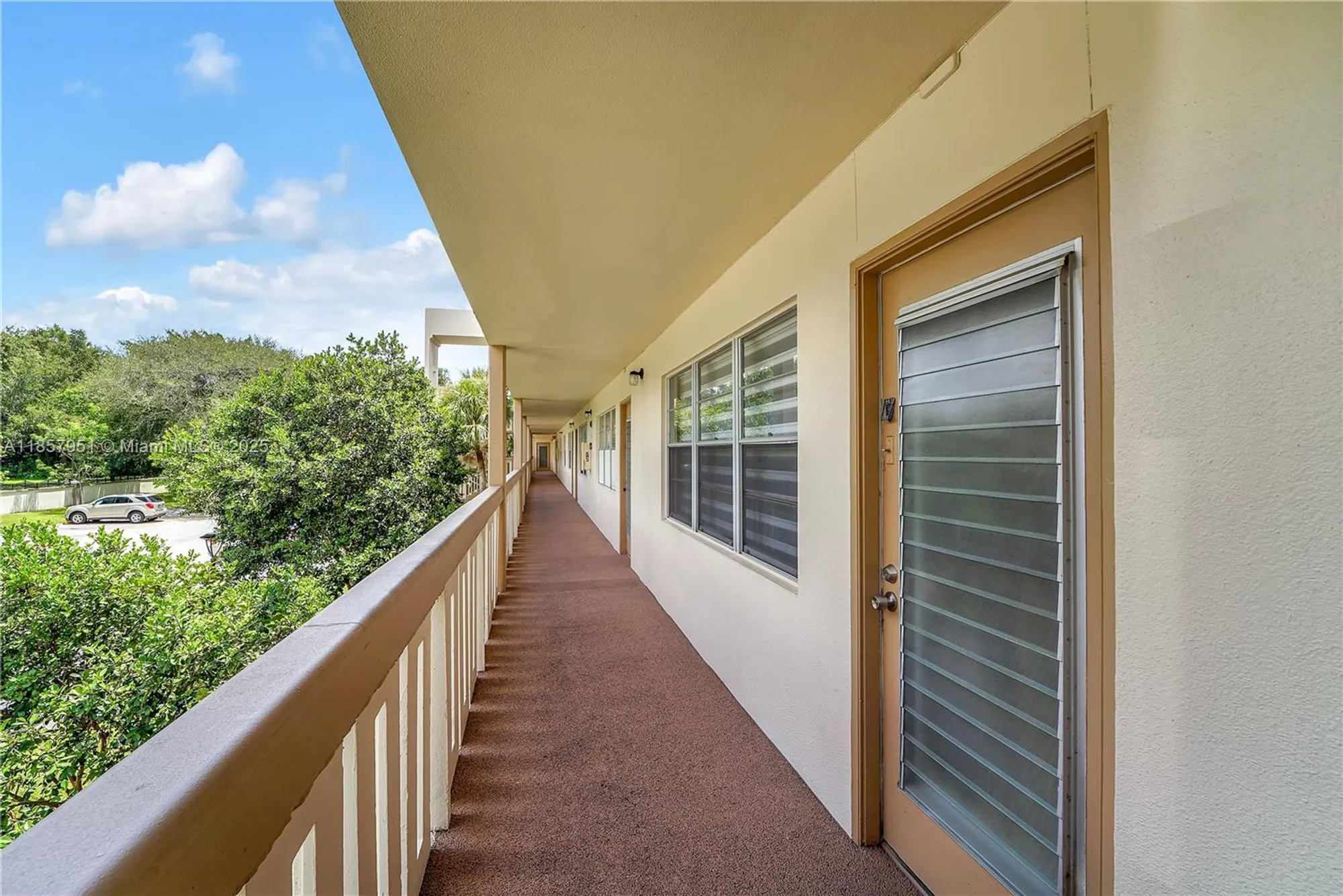 Property Slideshow image 22 of 26 | 2301 lucaya ln g2, Coconut Creek, FL, 33066