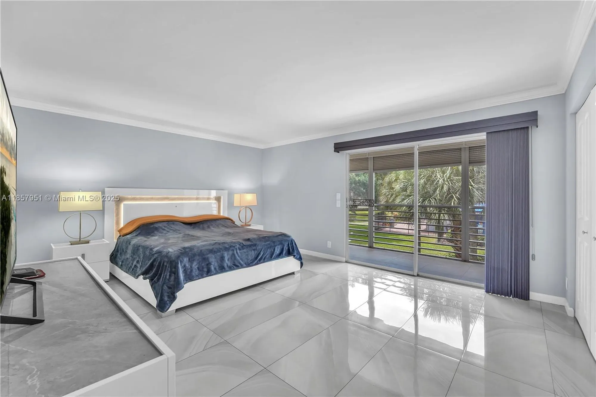 Property Slideshow image 9 of 26 | 2301 lucaya ln g2, Coconut Creek, FL, 33066