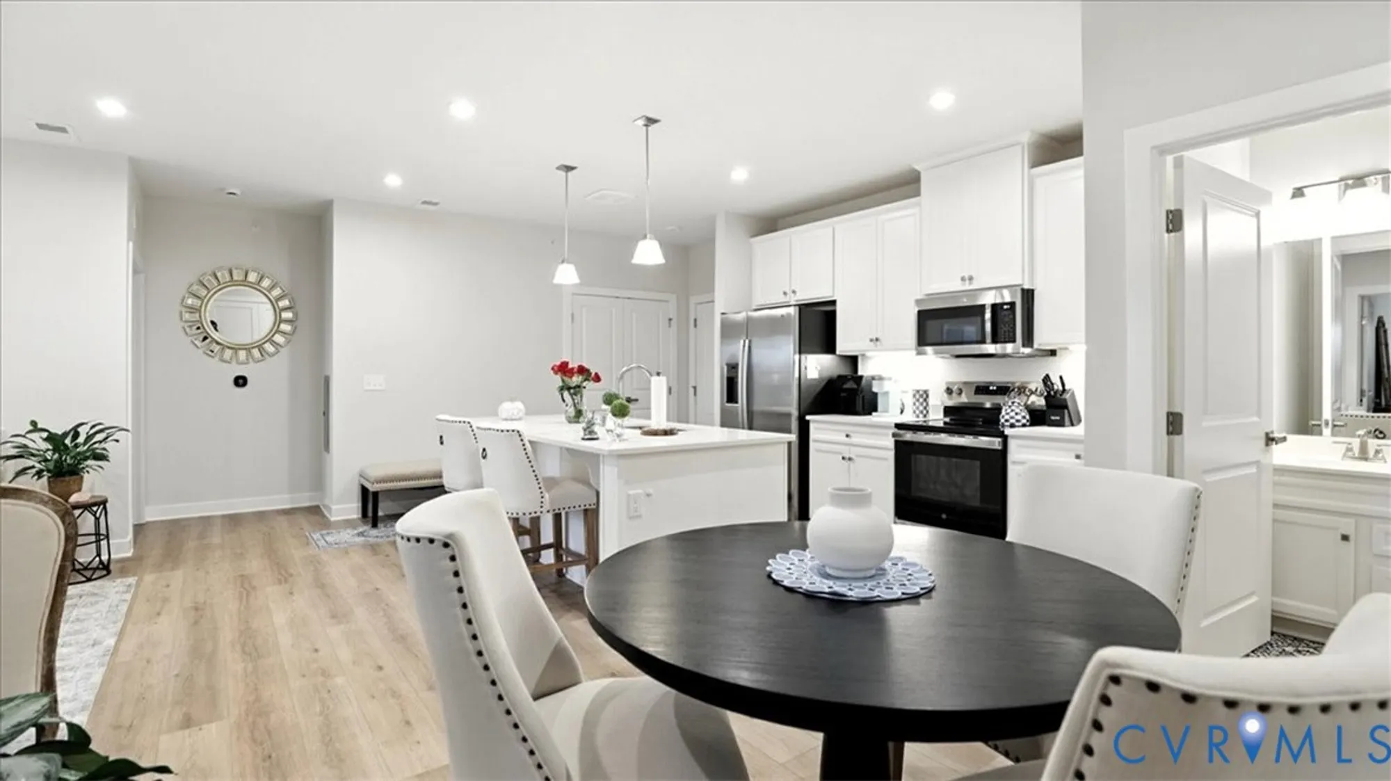 Property Slideshow image 21 of 50 | 6615 citory way unit 301, Moseley, VA, 23120