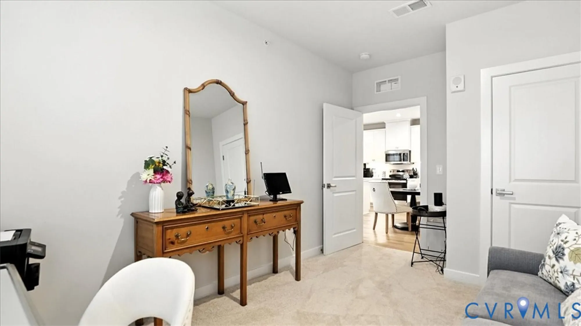 Property Slideshow image 35 of 50 | 6615 citory way unit 301, Moseley, VA, 23120