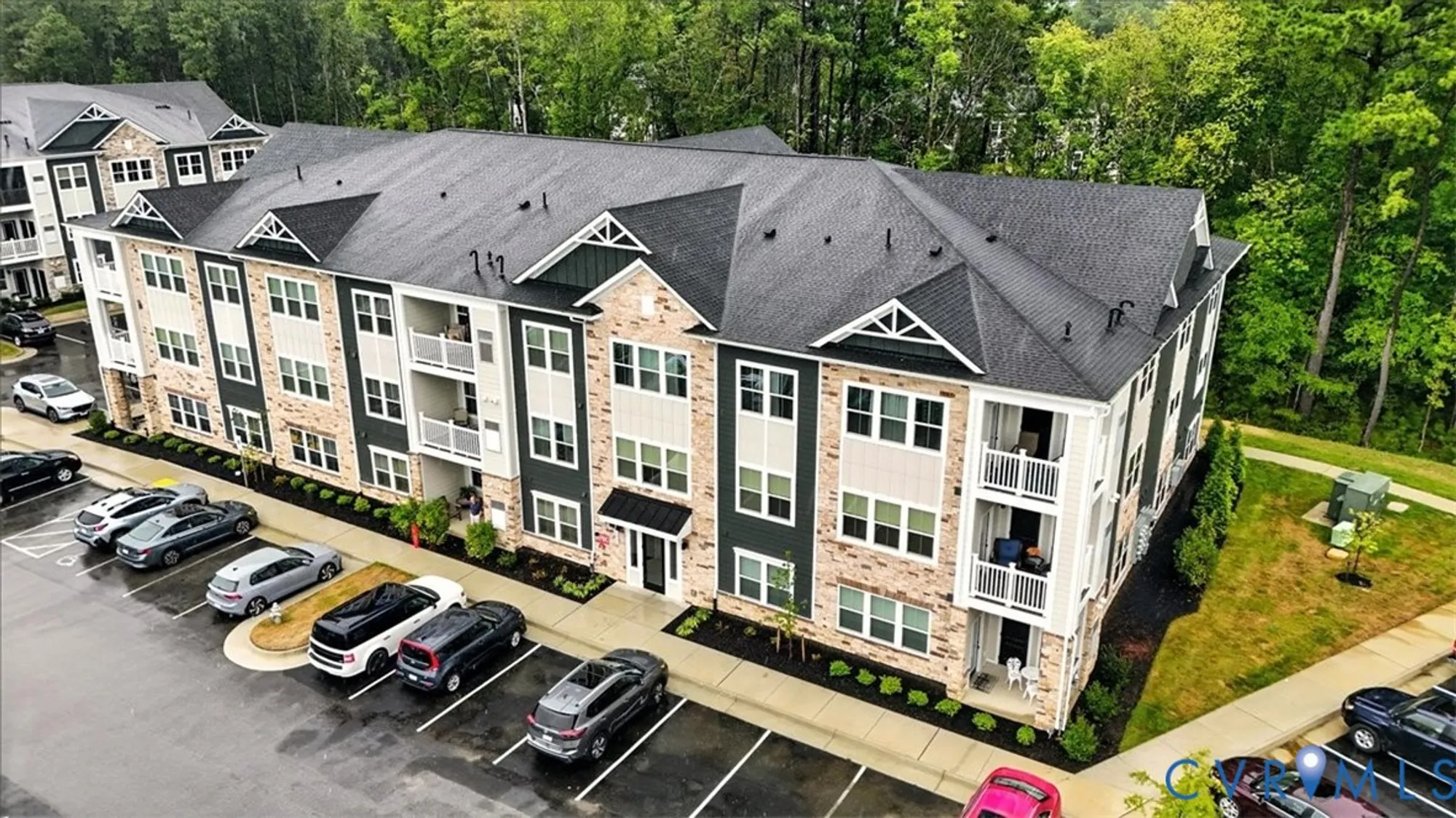 Property Slideshow image 40 of 50 | 6615 citory way unit 301, Moseley, VA, 23120