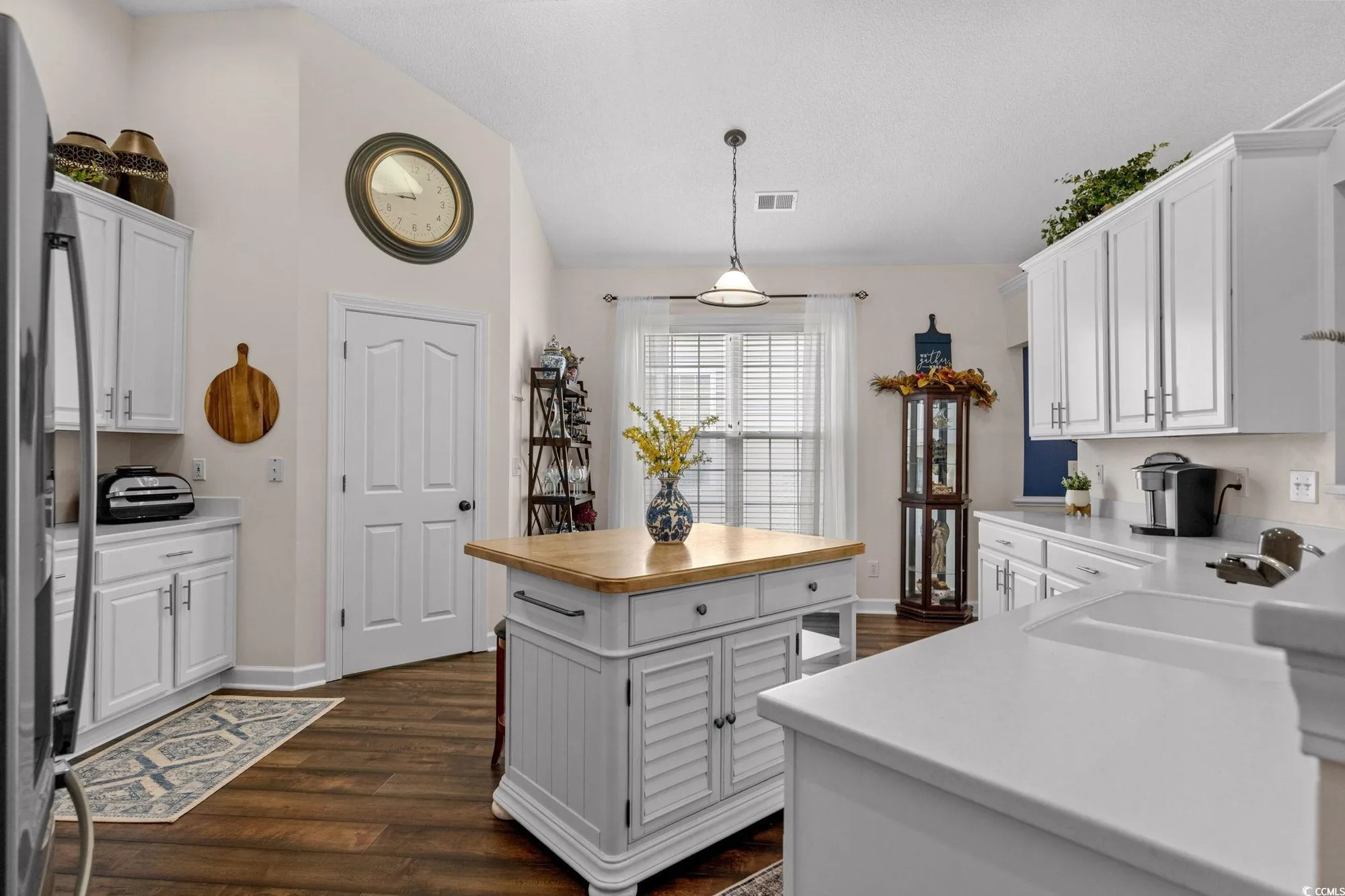 Property Slideshow image 12 of 40 | 1173 n blackmoor dr, Murrells Inlet, SC, 29576