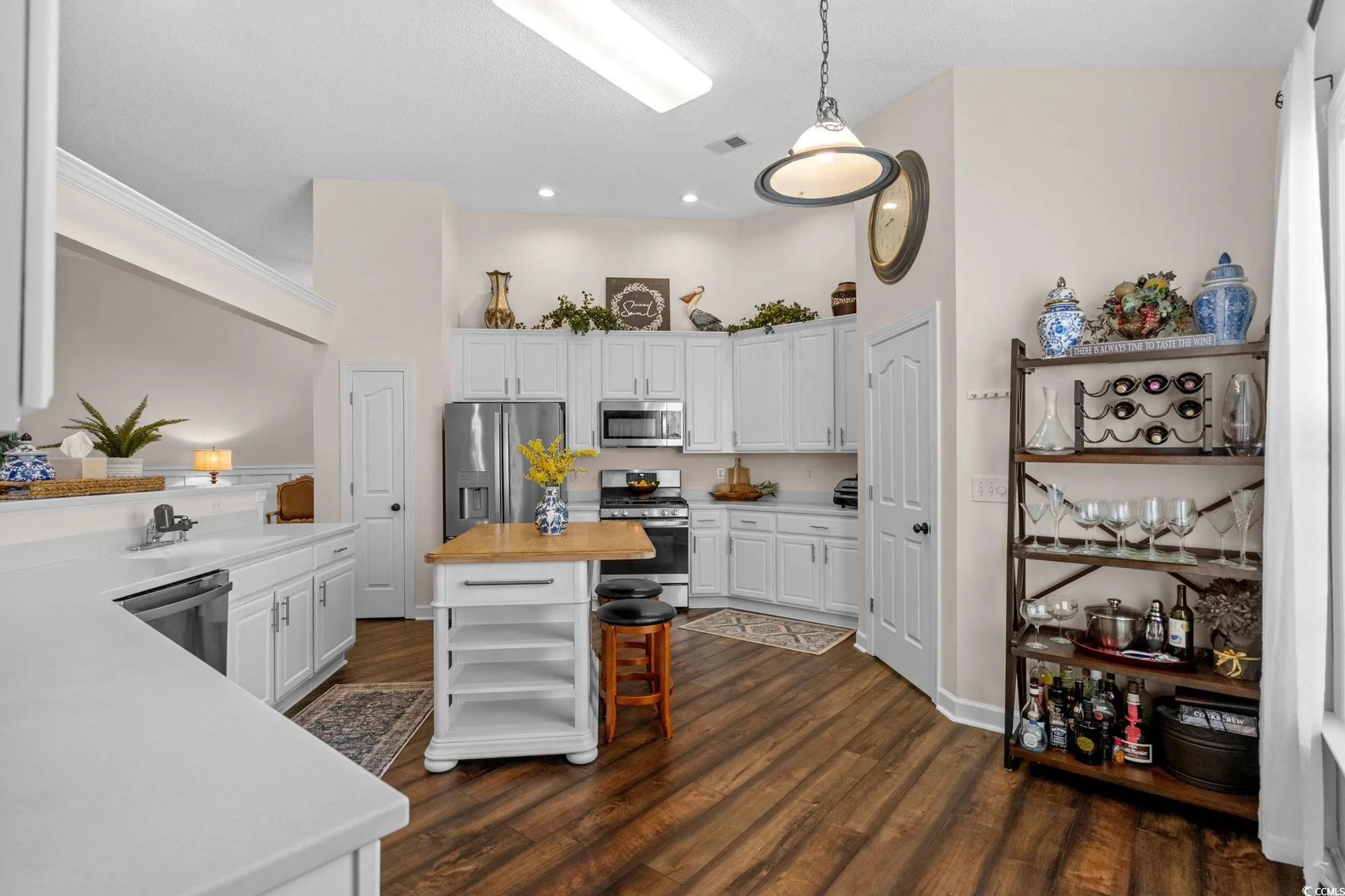 Property Slideshow image 13 of 40 | 1173 n blackmoor dr, Murrells Inlet, SC, 29576