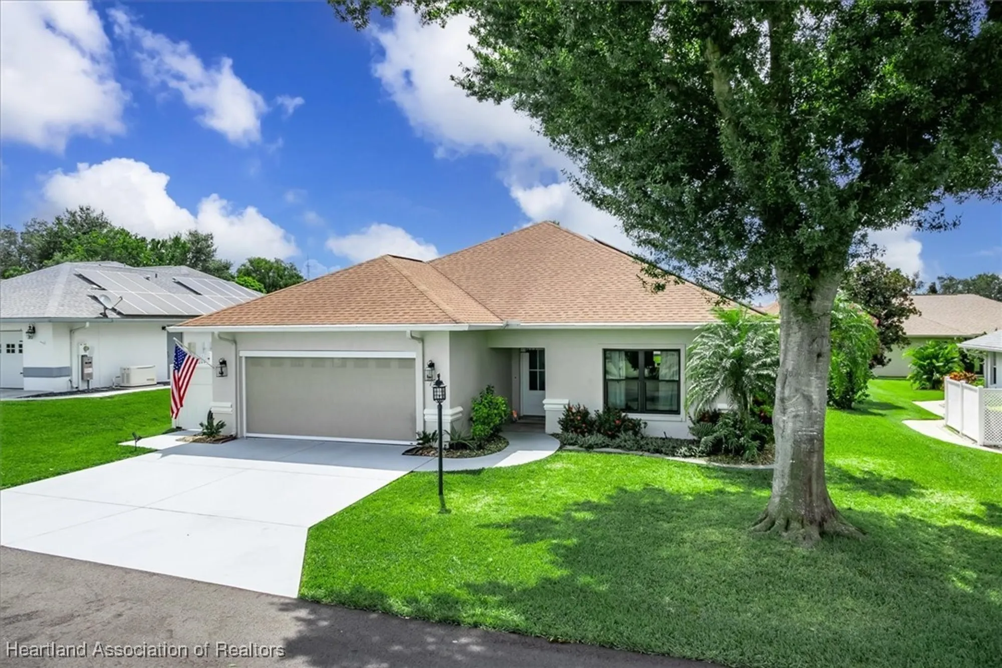 Property Slideshow image 1 of 49 | 17 acacia ct, Lake Placid, FL, 33852