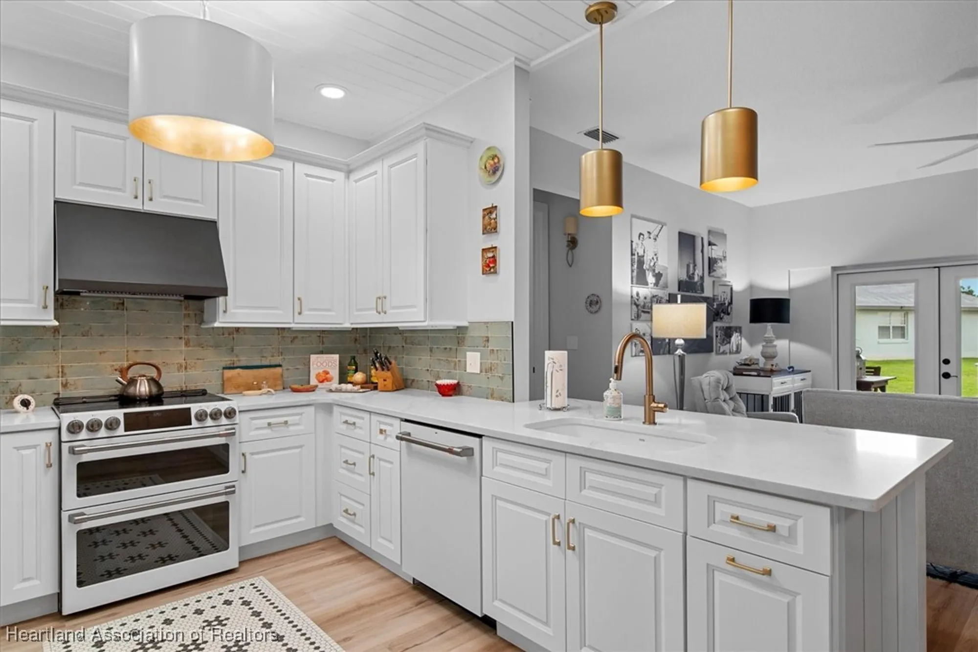 Property Slideshow image 10 of 49 | 17 acacia ct, Lake Placid, FL, 33852