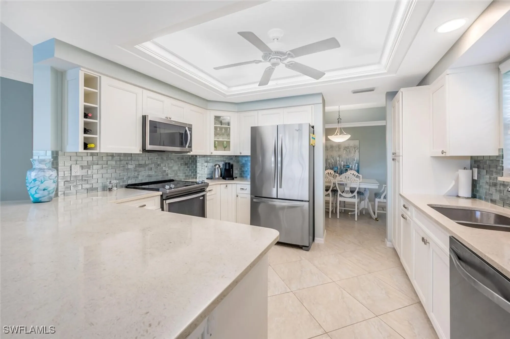 Property Slideshow image 10 of 50 | 26901 wedgewood dr 101, Bonita Springs, FL, 34134
