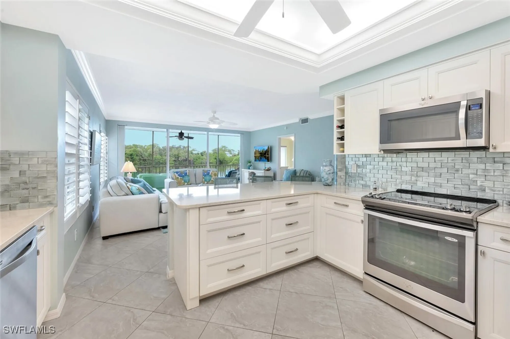 Property Slideshow image 12 of 50 | 26901 wedgewood dr 101, Bonita Springs, FL, 34134