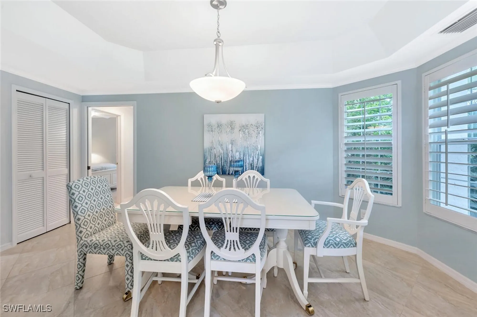 Property Slideshow image 13 of 50 | 26901 wedgewood dr 101, Bonita Springs, FL, 34134