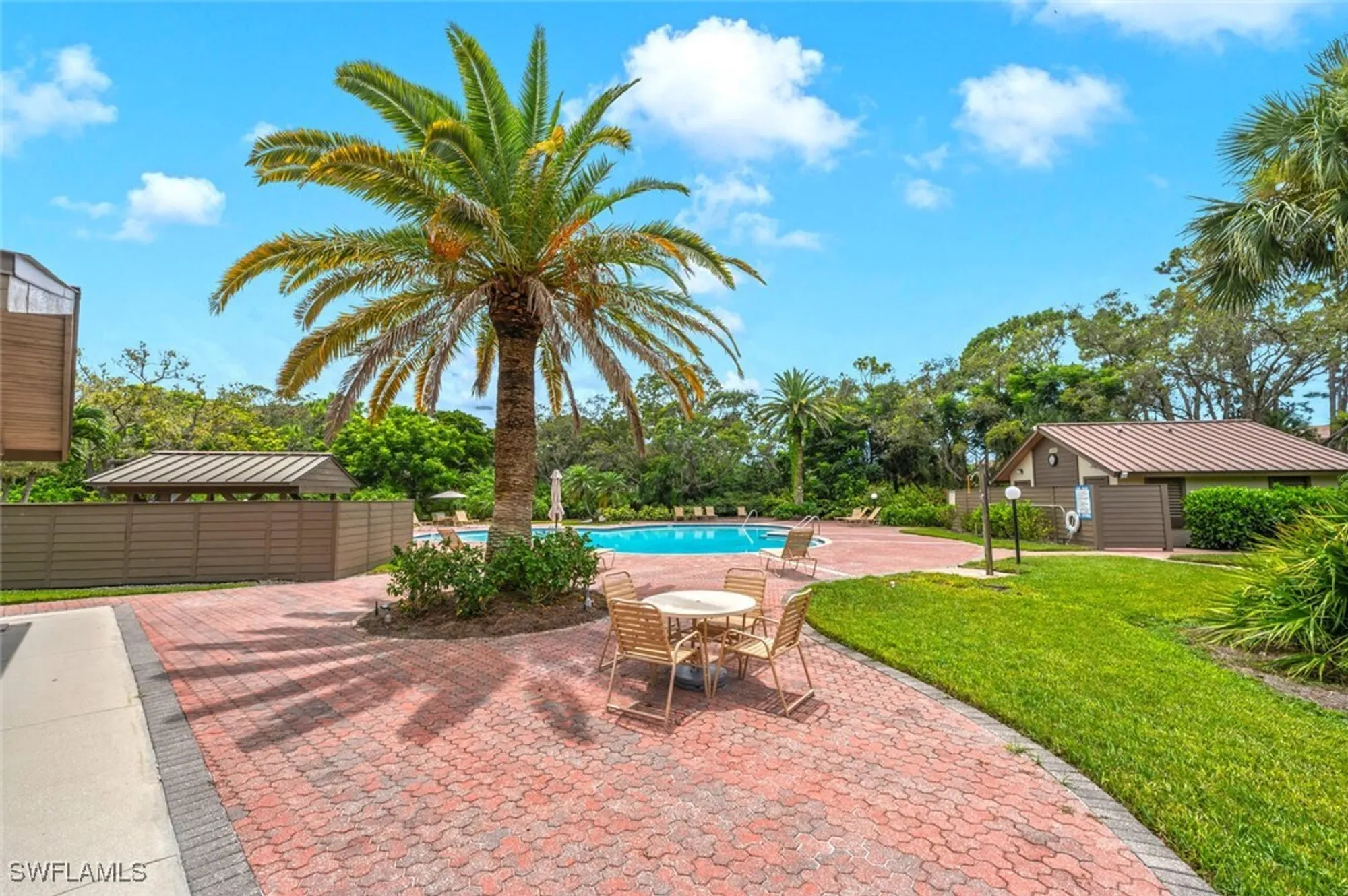 Property Slideshow image 35 of 50 | 26901 wedgewood dr 101, Bonita Springs, FL, 34134