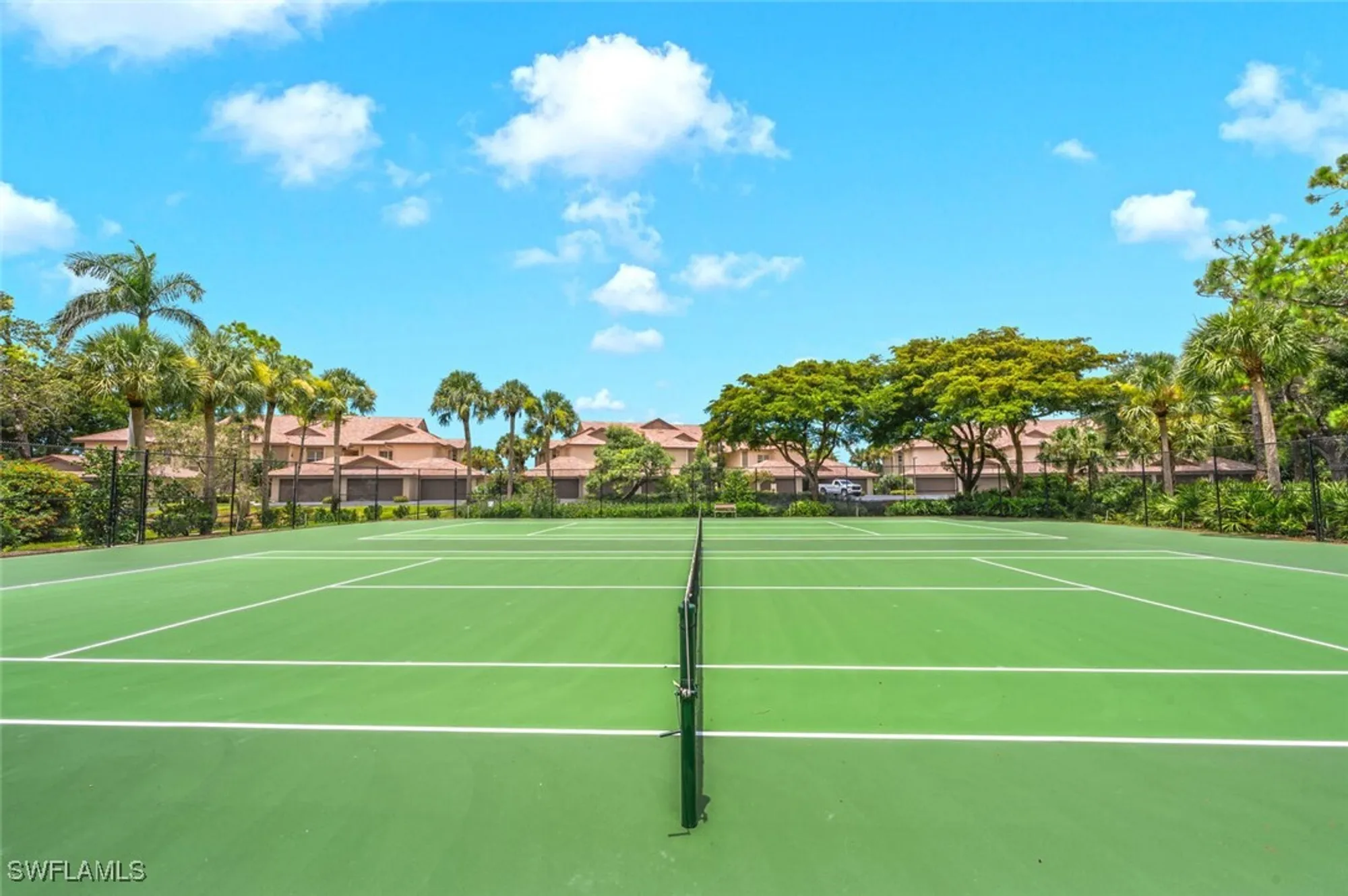 Property Slideshow image 39 of 50 | 26901 wedgewood dr 101, Bonita Springs, FL, 34134