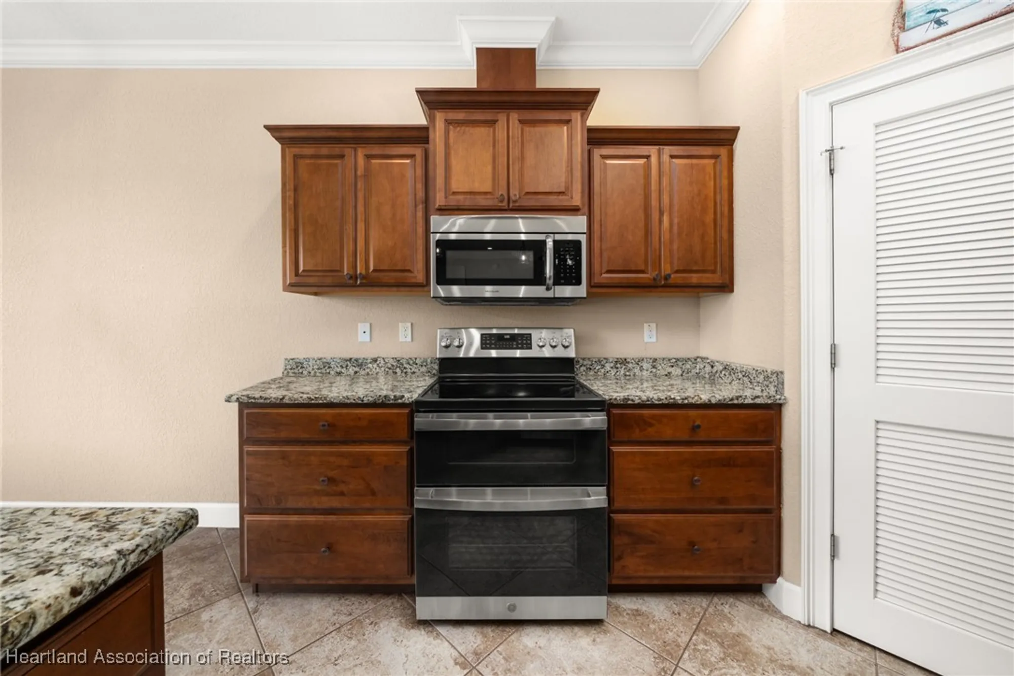 Property Slideshow image 15 of 48 | 5056 birkdale dr, Avon Park, FL, 33825