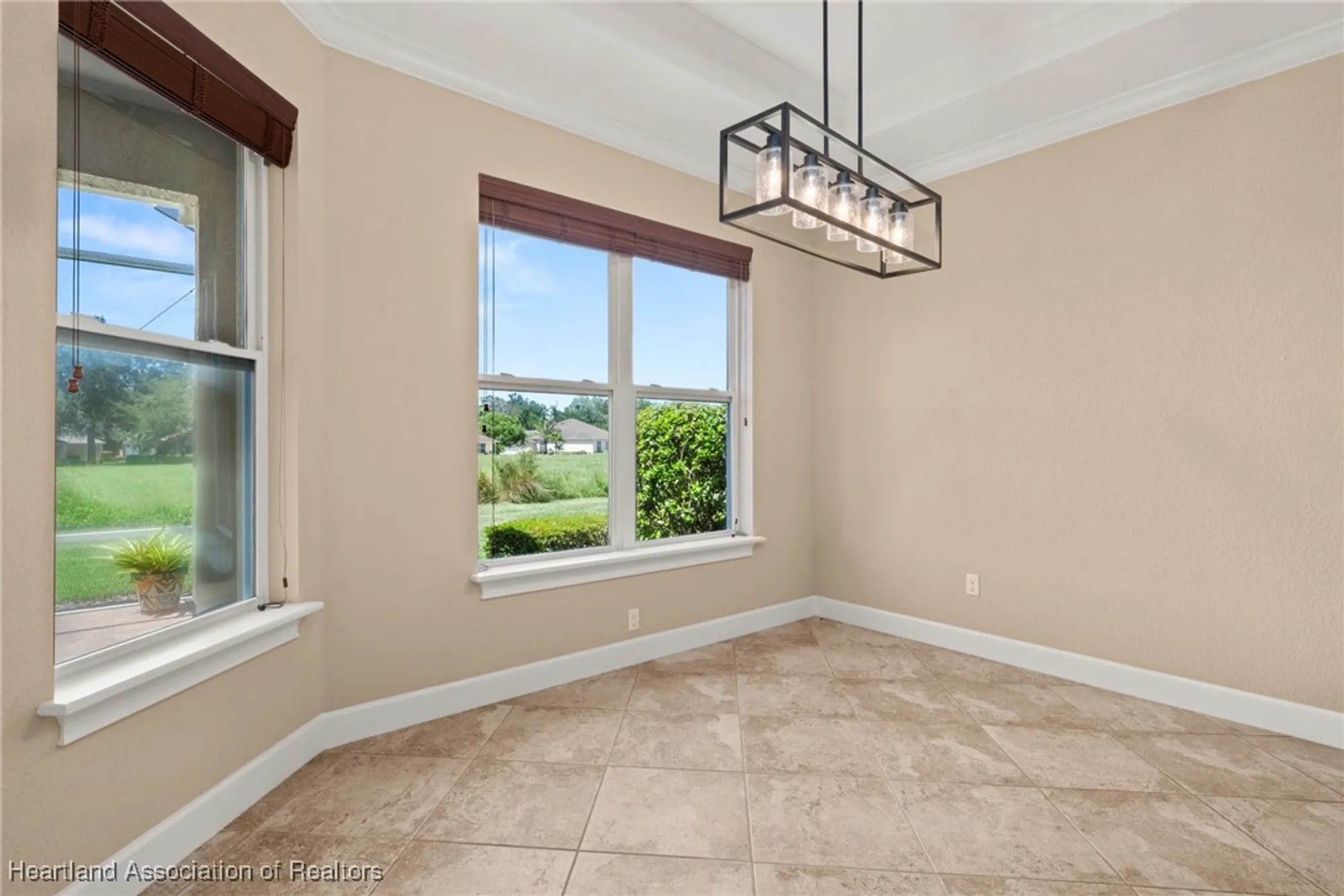 Property Slideshow image 10 of 48 | 5056 birkdale dr, Avon Park, FL, 33825