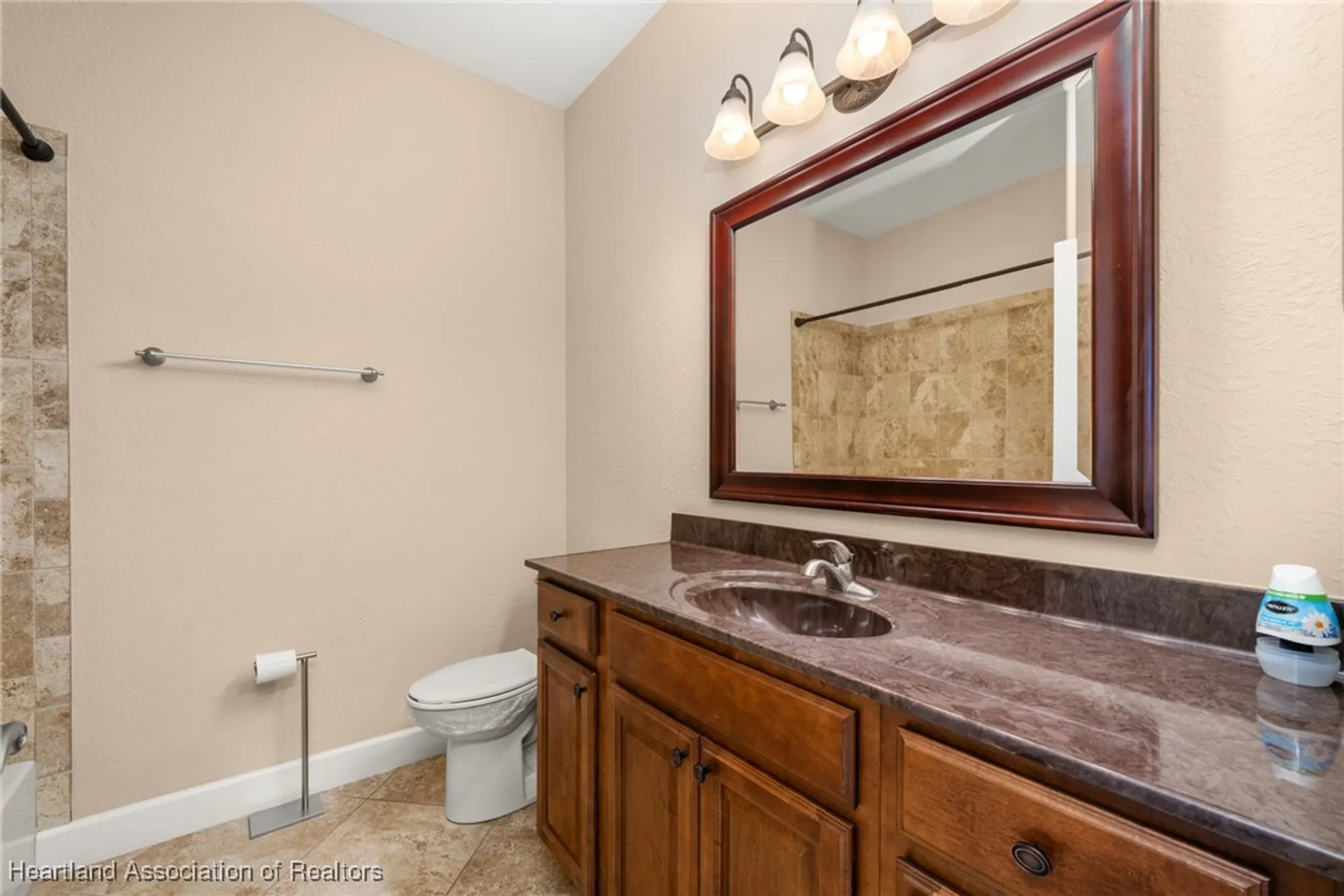 Property Slideshow image 29 of 48 | 5056 birkdale dr, Avon Park, FL, 33825
