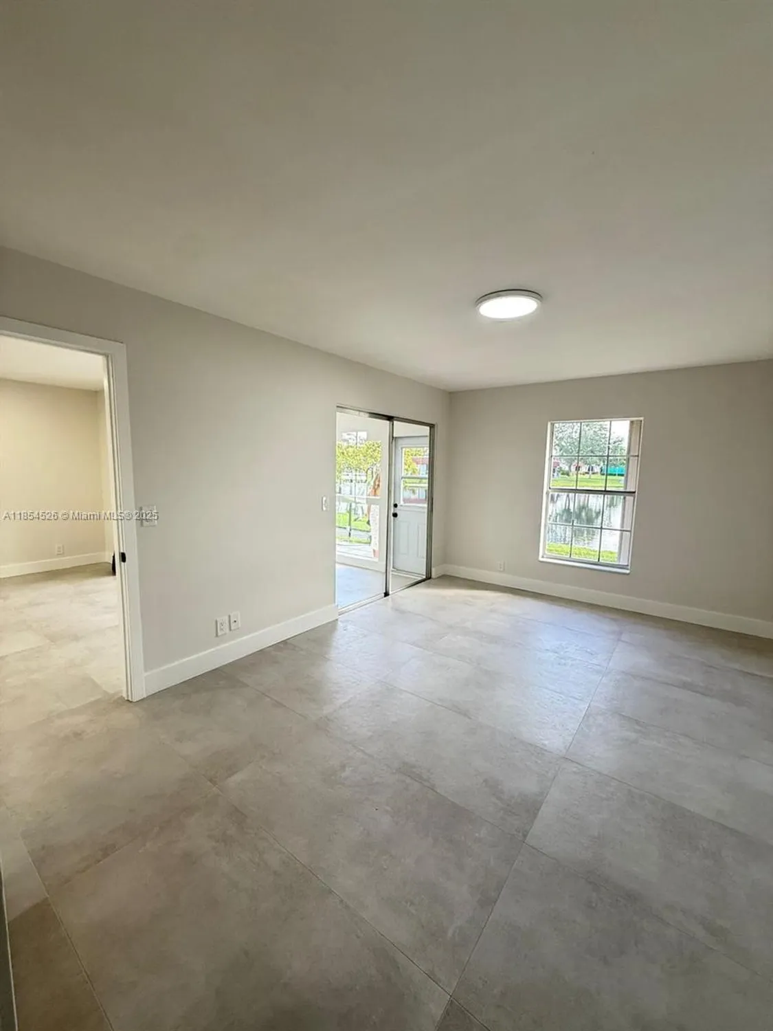 Property Slideshow image 14 of 38 | 316 cape cod cir b, Lake Worth, FL, 33467