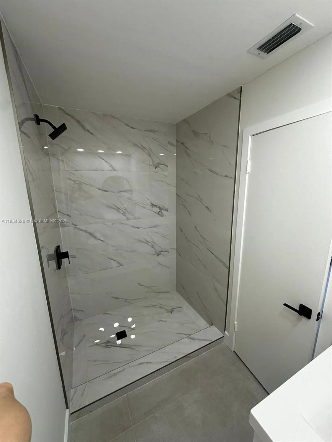 Property Slideshow image 16 of 38 | 316 cape cod cir b, Lake Worth, FL, 33467