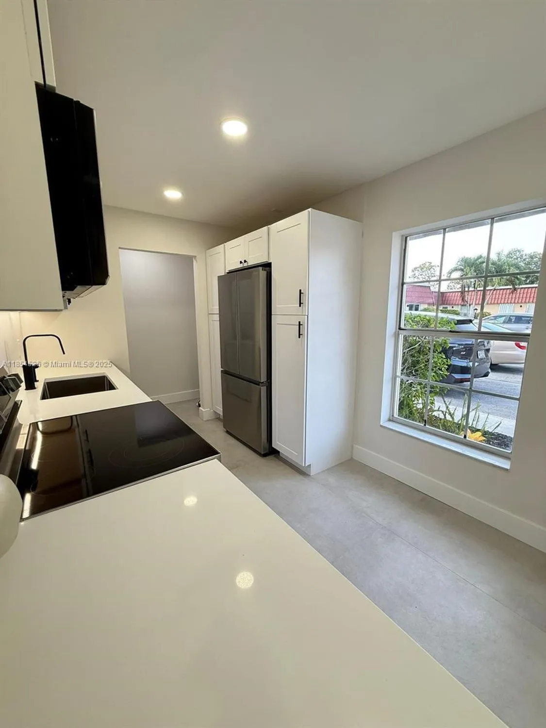 Property Slideshow image 3 of 38 | 316 cape cod cir b, Lake Worth, FL, 33467