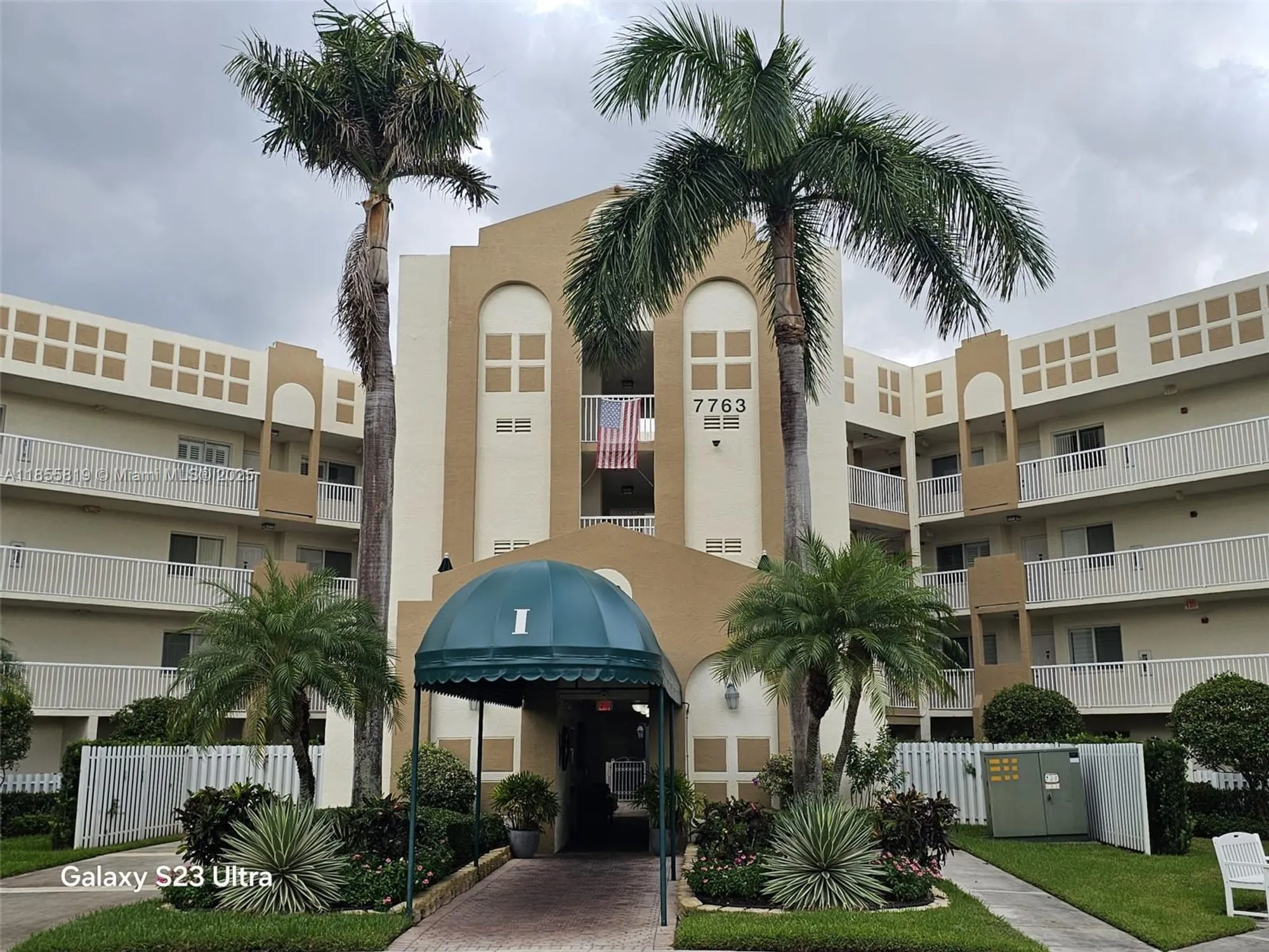 Property Slideshow image 1 of 37 | 7763 southampton ter apt 211, Tamarac, FL, 33321