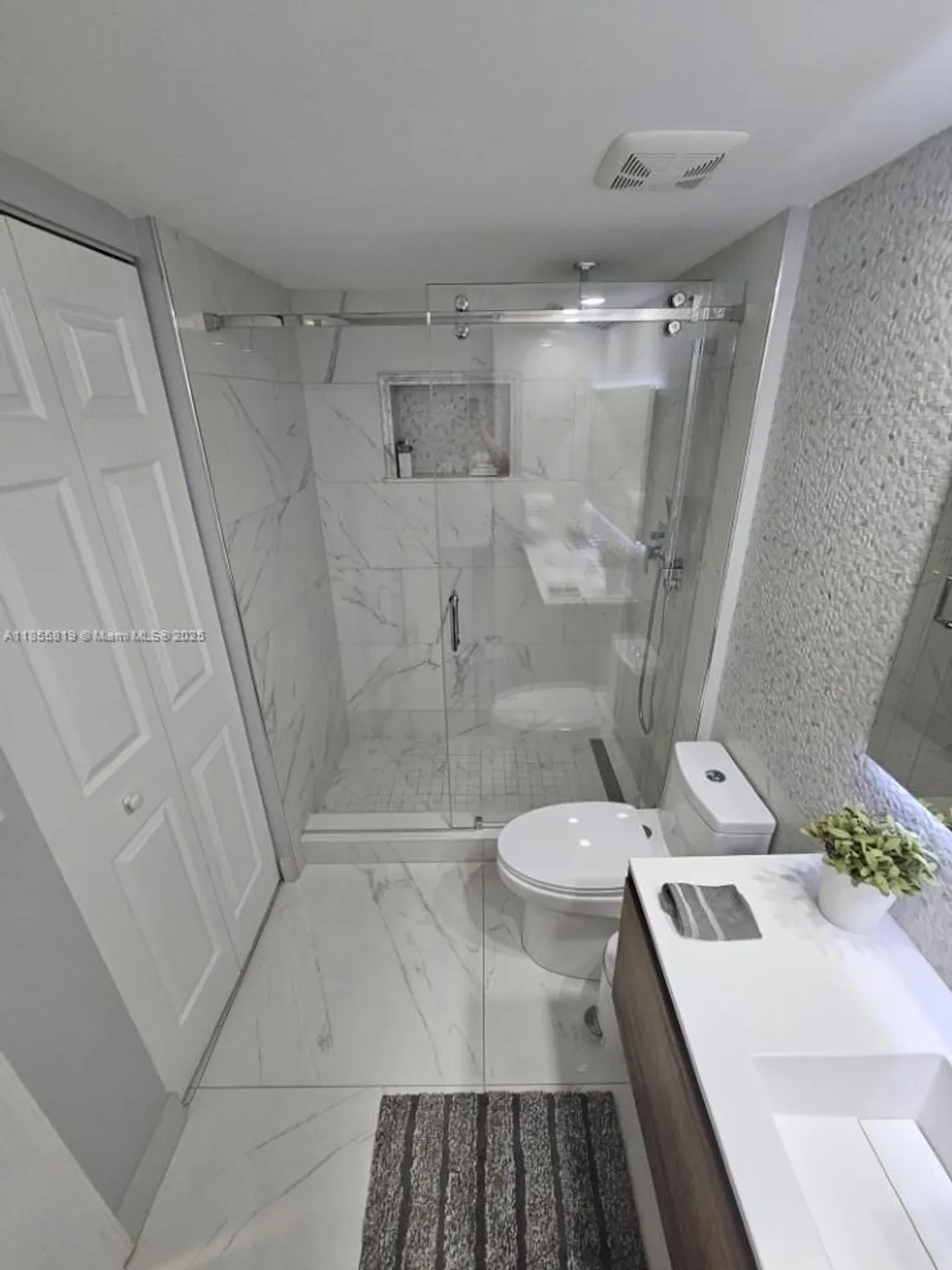 Property Slideshow image 22 of 37 | 7763 southampton ter apt 211, Tamarac, FL, 33321