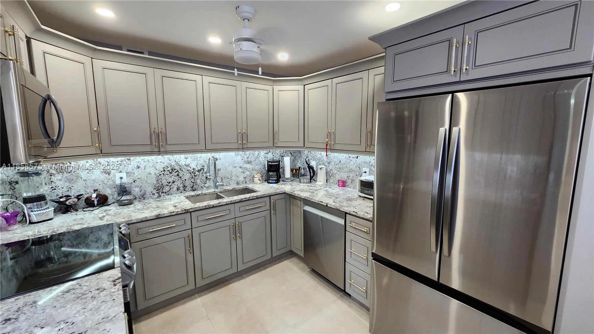 Property Slideshow image 1 of 40 | 4047 lyndhurst k # 4047, Deerfield Beach, FL, 33442
