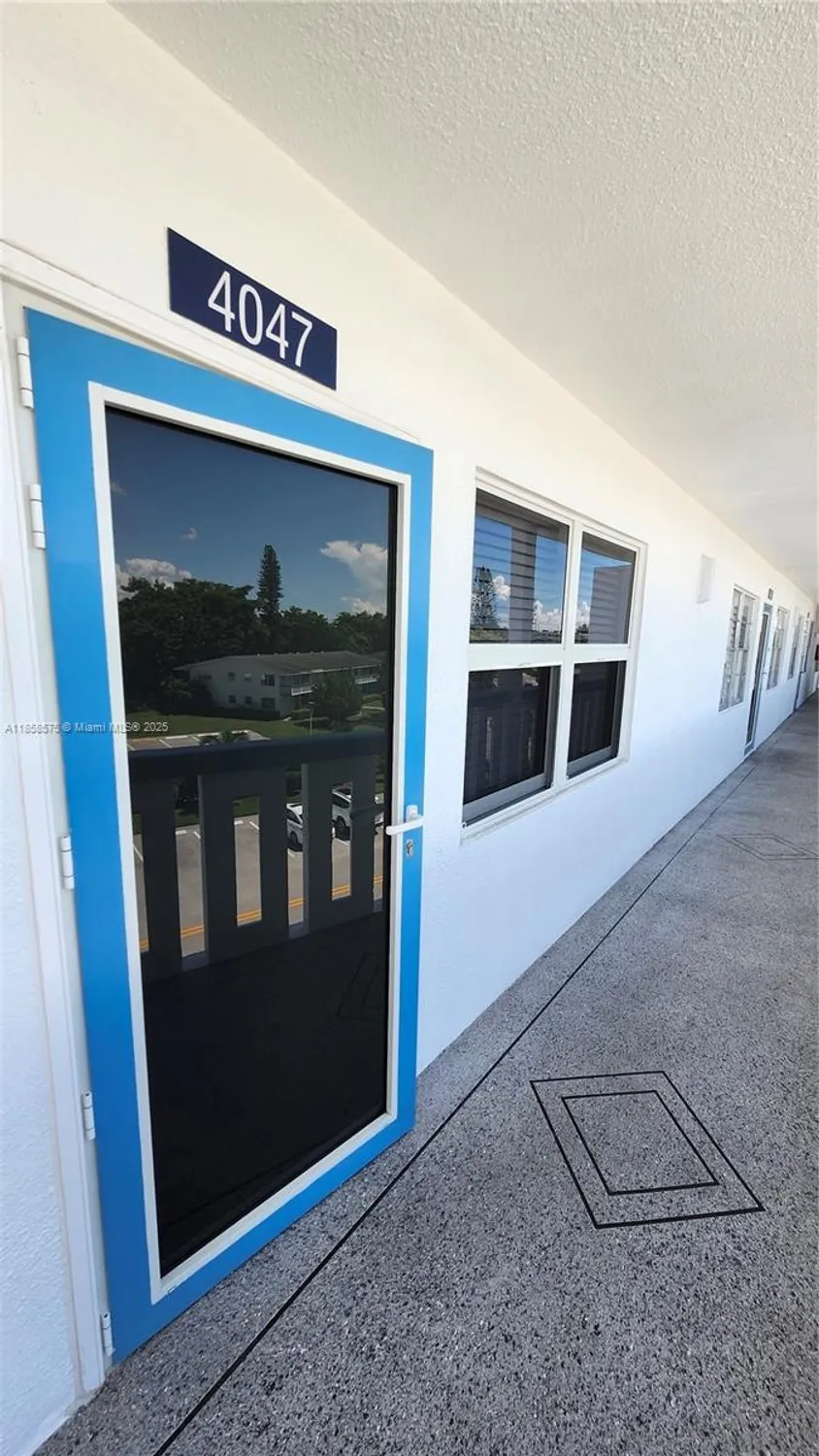 Property Slideshow image 23 of 40 | 4047 lyndhurst k # 4047, Deerfield Beach, FL, 33442