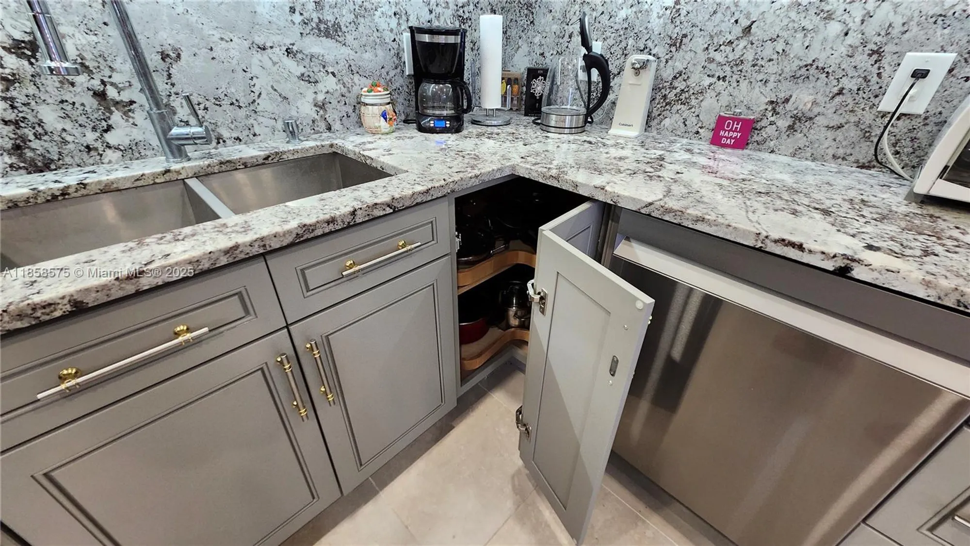 Property Slideshow image 5 of 40 | 4047 lyndhurst k # 4047, Deerfield Beach, FL, 33442