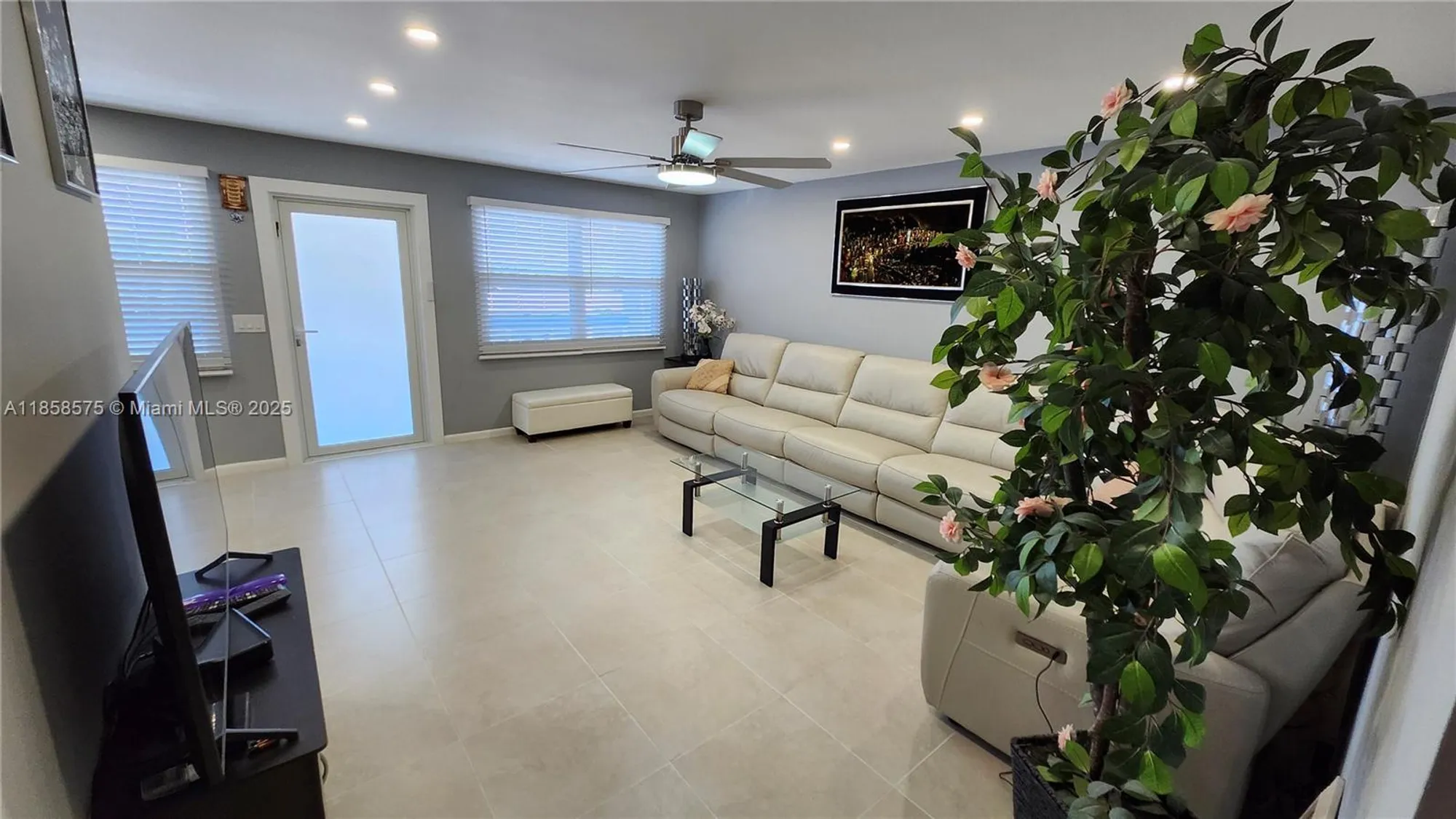 Property Slideshow image 8 of 40 | 4047 lyndhurst k # 4047, Deerfield Beach, FL, 33442