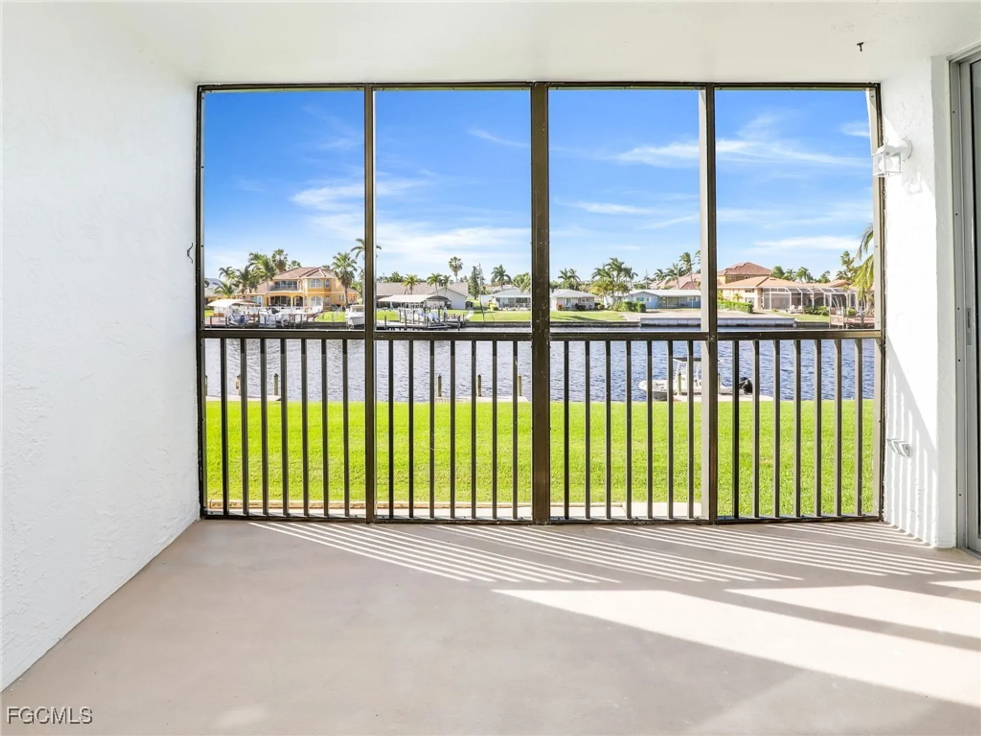 Property Slideshow image 25 of 28 | 4280 se 20th pl 207, Cape Coral, FL, 33904