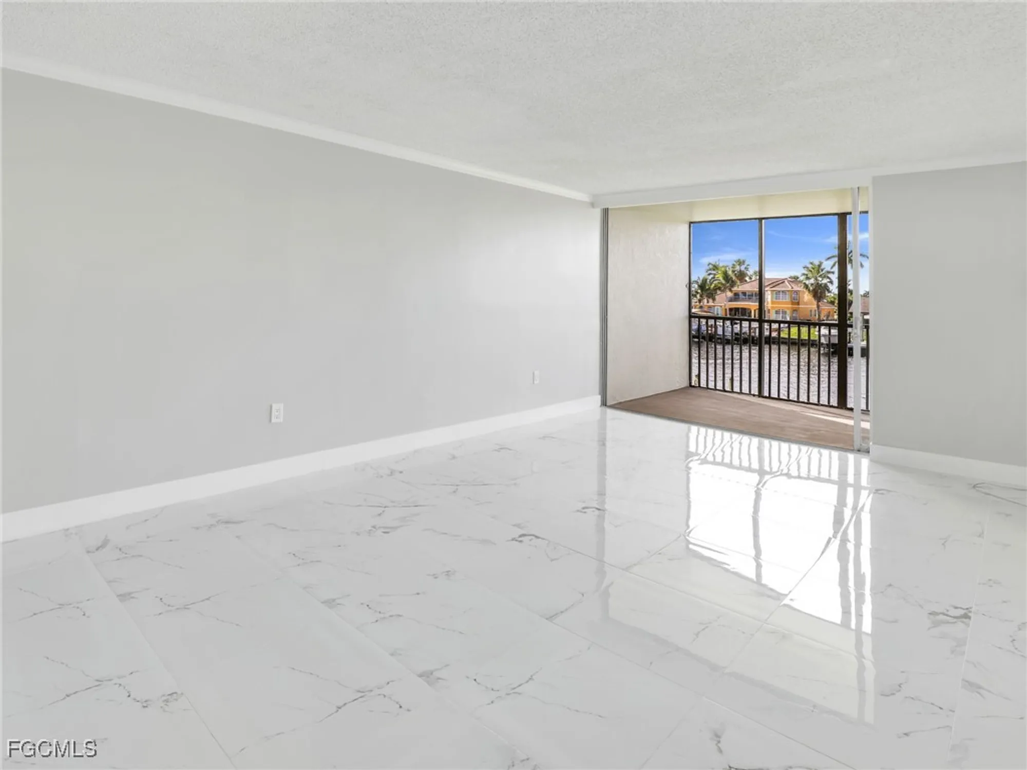 Property Slideshow image 23 of 28 | 4280 se 20th pl 207, Cape Coral, FL, 33904