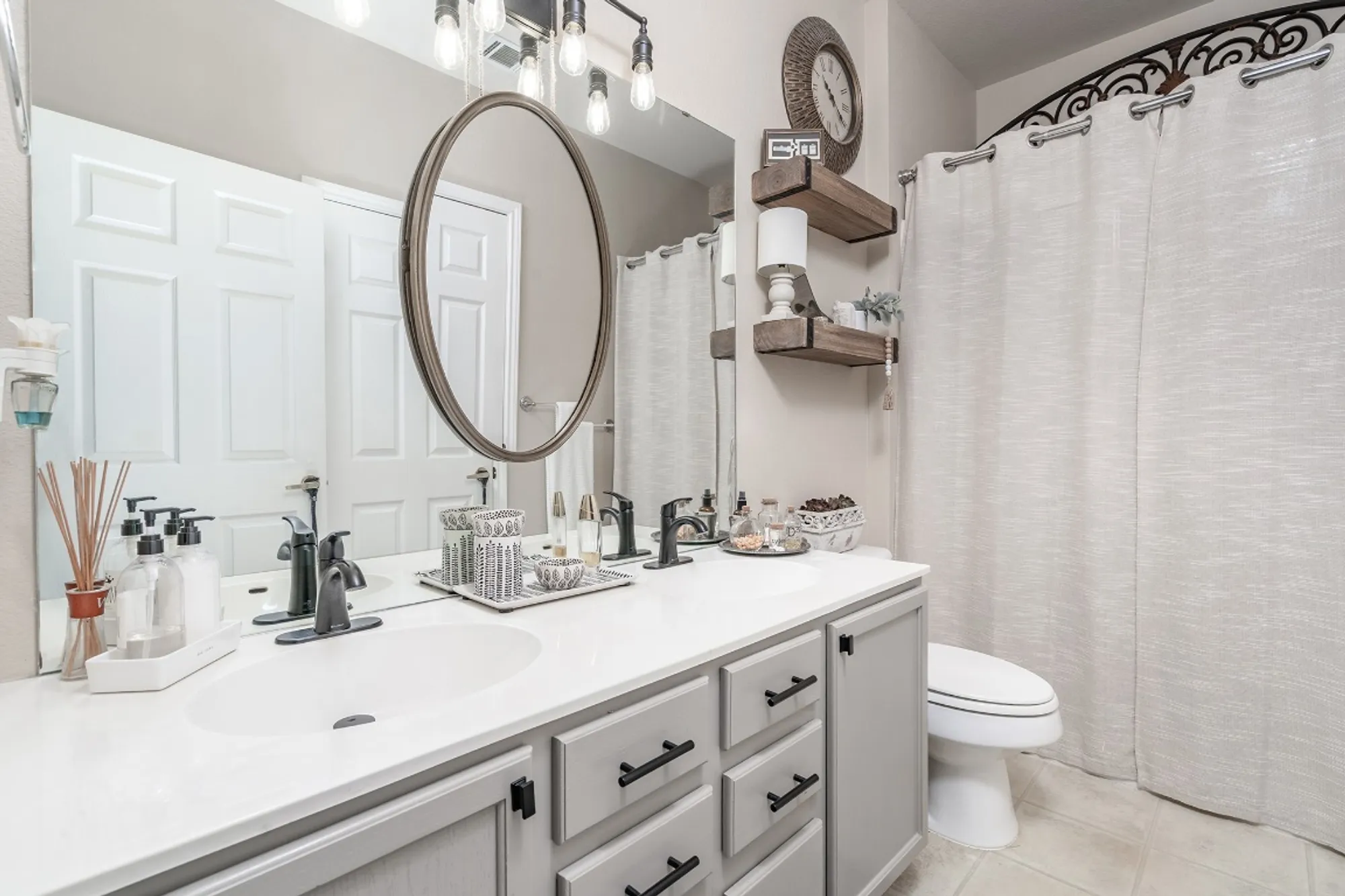 Property Slideshow image 18 of 26 | 113 honey creek trl, Georgetown, TX, 78633