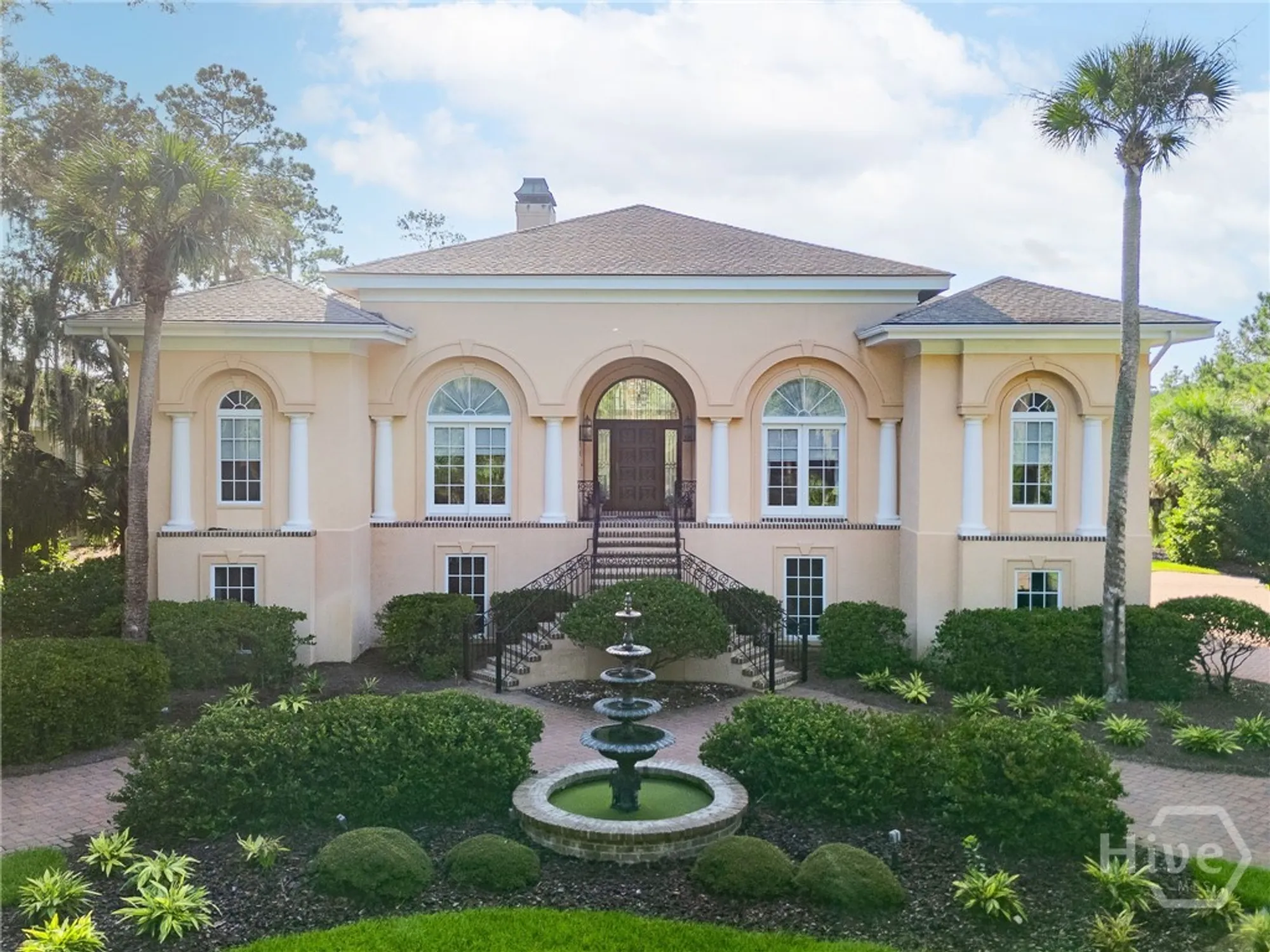 Property Slideshow image 1 of 49 | 32 islanders retreat, Savannah, GA, 31411