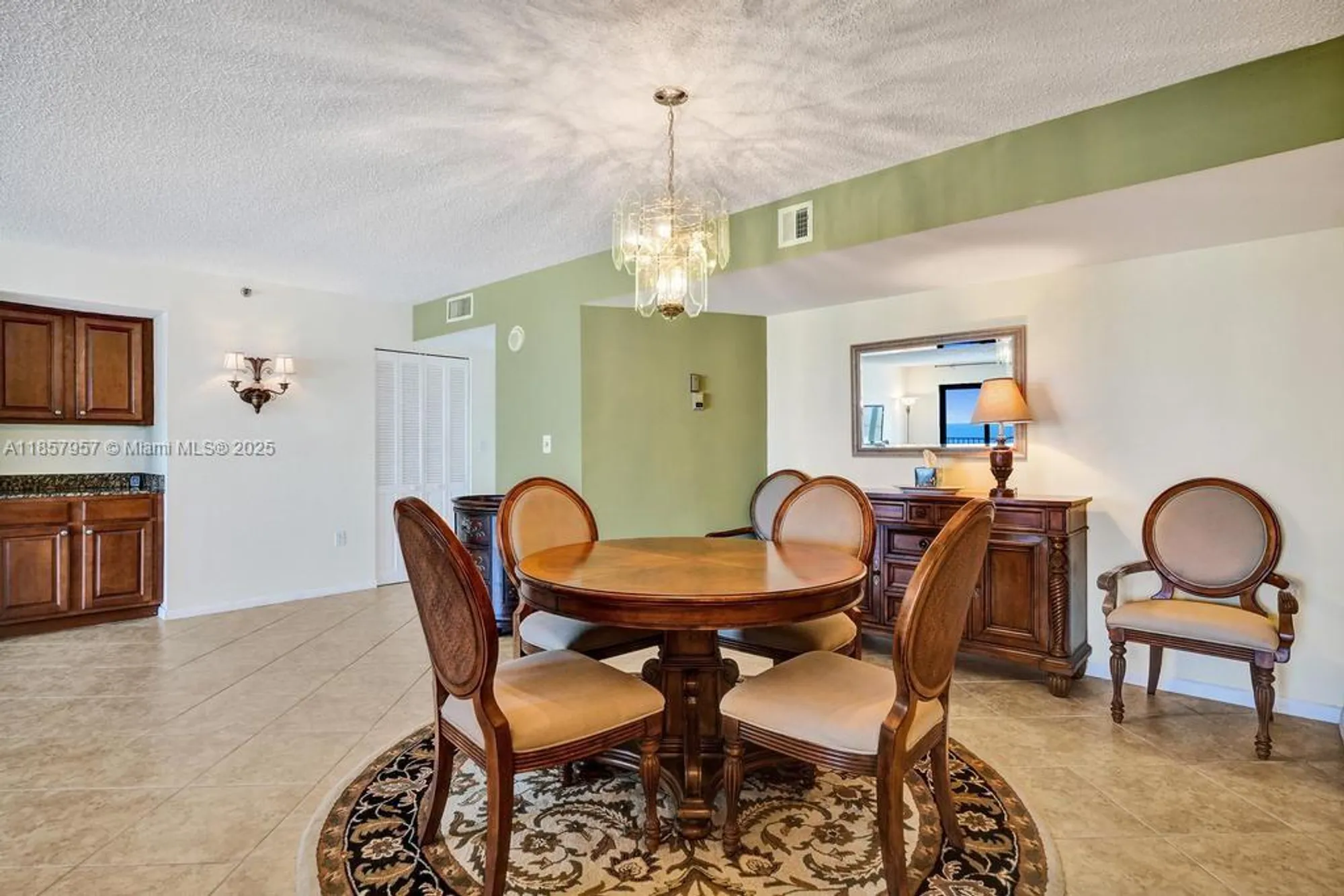 Property Slideshow image 18 of 77 | 1201 s ocean dr 2308n, Hollywood, FL, 33019