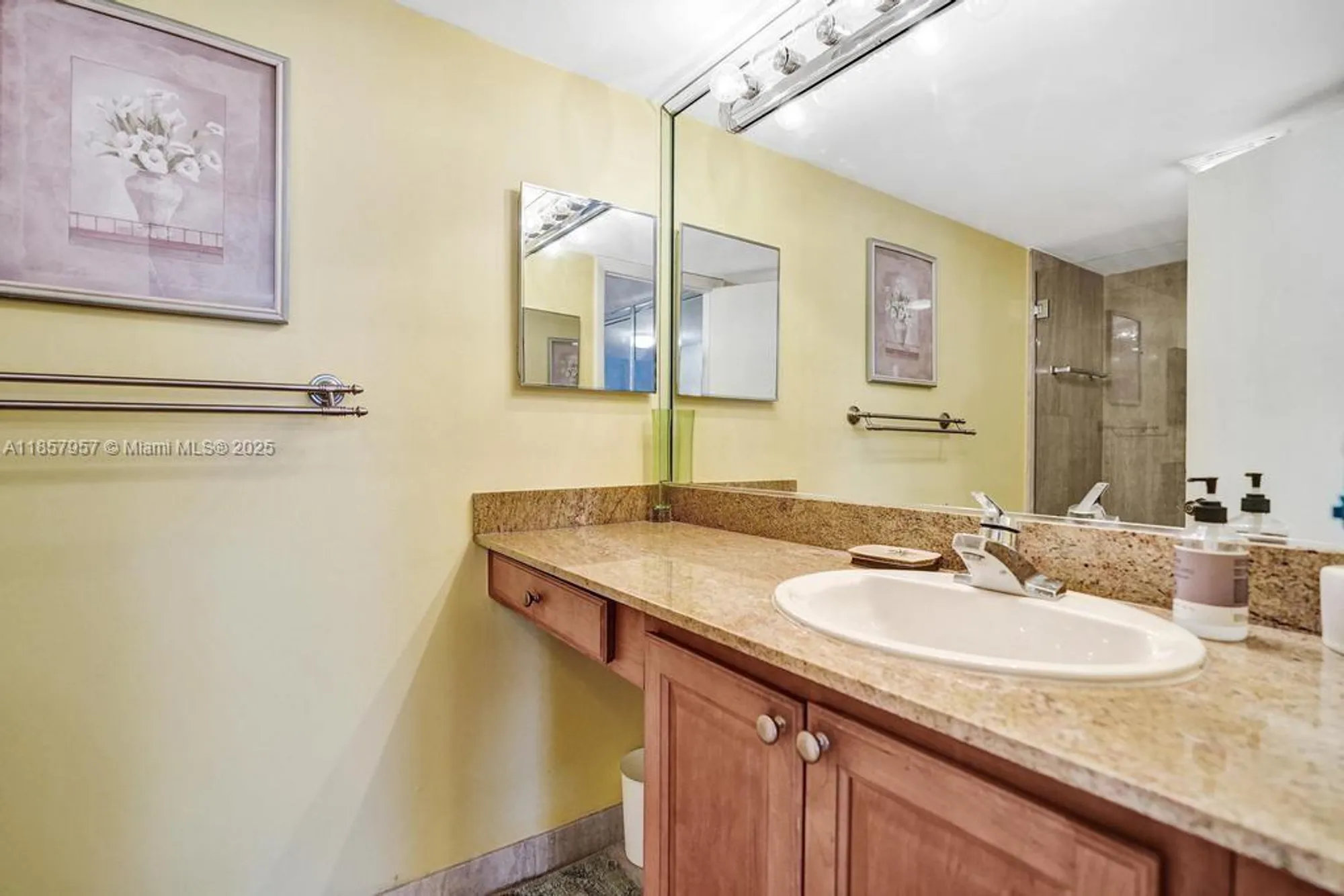 Property Slideshow image 26 of 77 | 1201 s ocean dr 2308n, Hollywood, FL, 33019