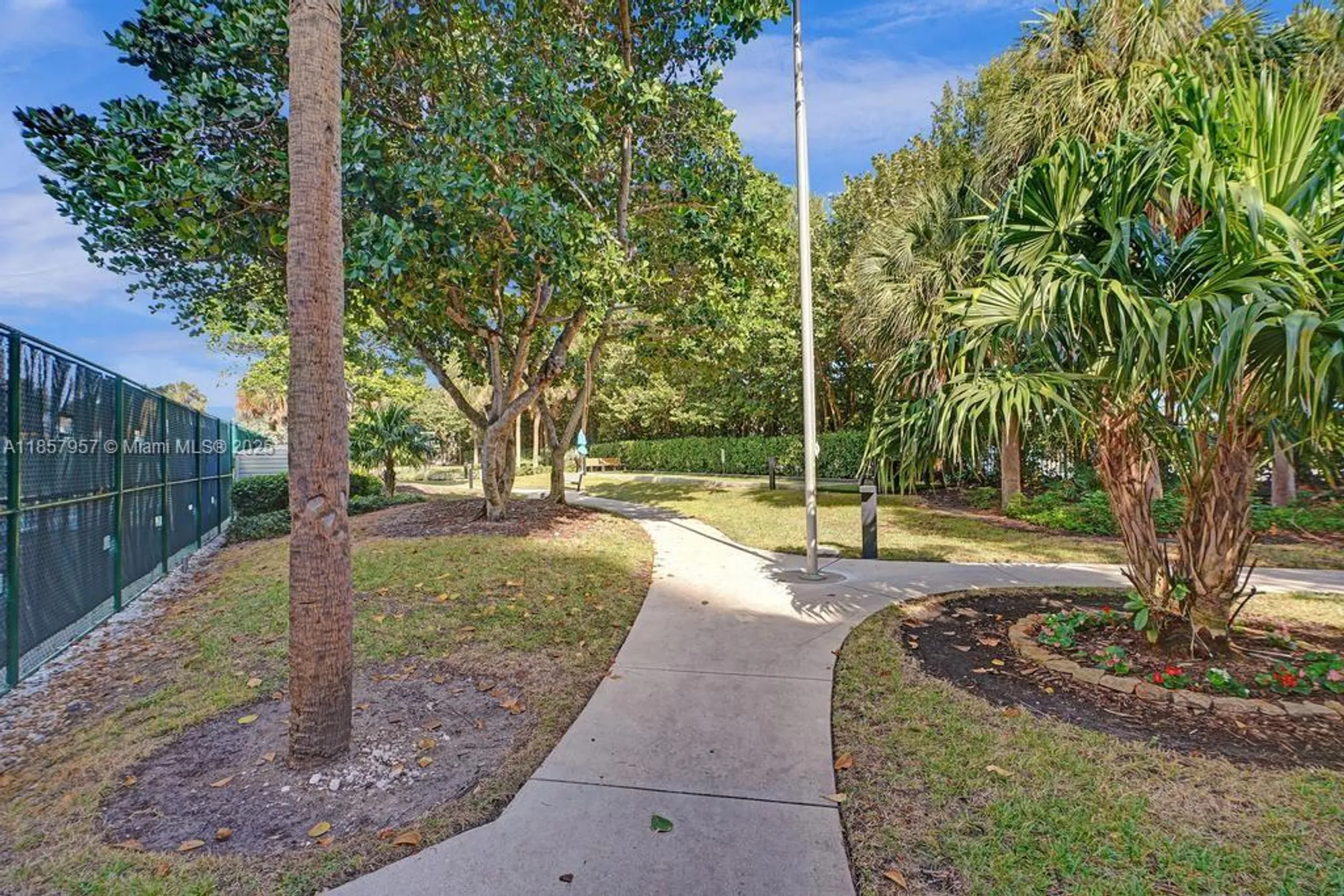 Property Slideshow image 53 of 77 | 1201 s ocean dr 2308n, Hollywood, FL, 33019