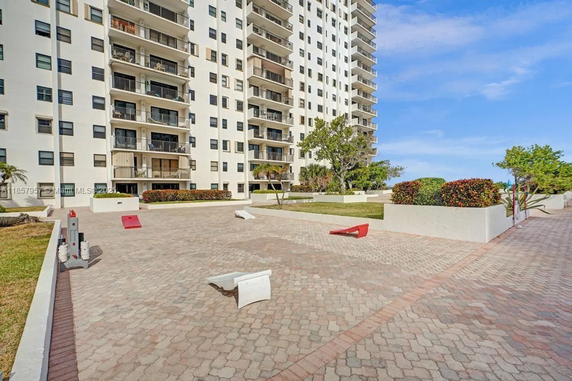 Property Slideshow image 63 of 77 | 1201 s ocean dr 2308n, Hollywood, FL, 33019