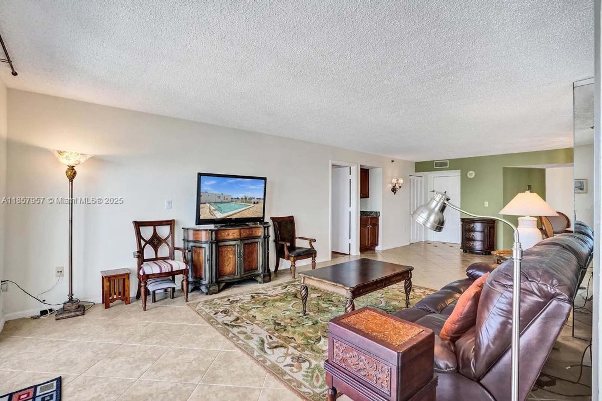 Property Slideshow image 8 of 77 | 1201 s ocean dr 2308n, Hollywood, FL, 33019