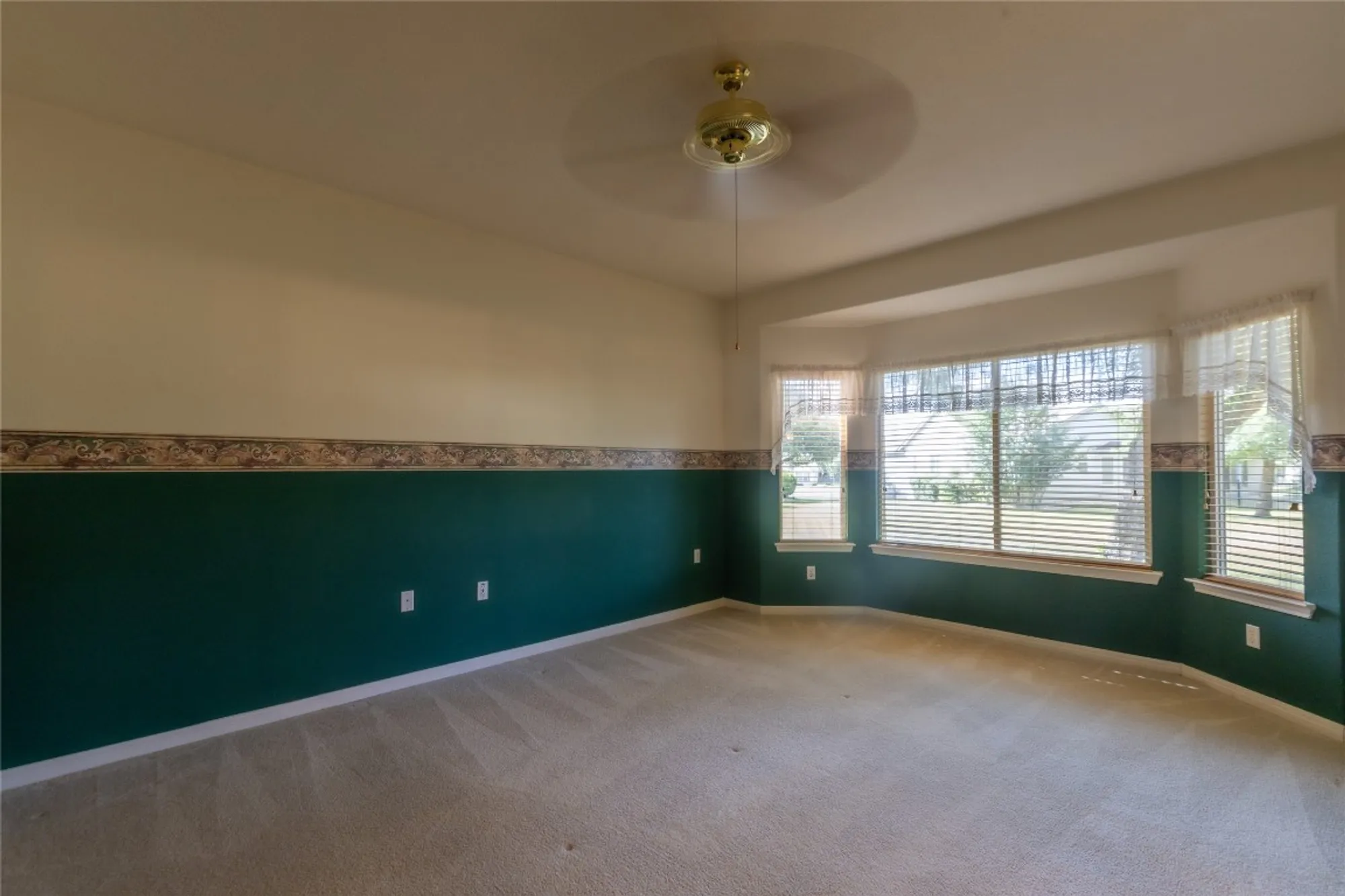 Property Slideshow image 18 of 30 | 117 dewberry dr, Georgetown, TX, 78633