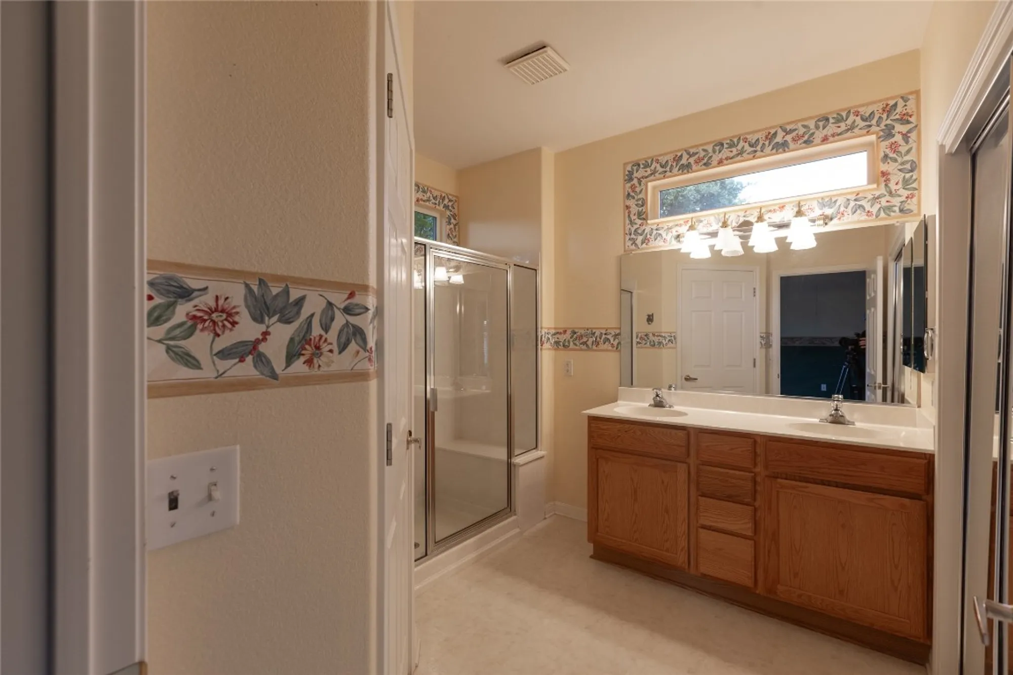 Property Slideshow image 21 of 30 | 117 dewberry dr, Georgetown, TX, 78633