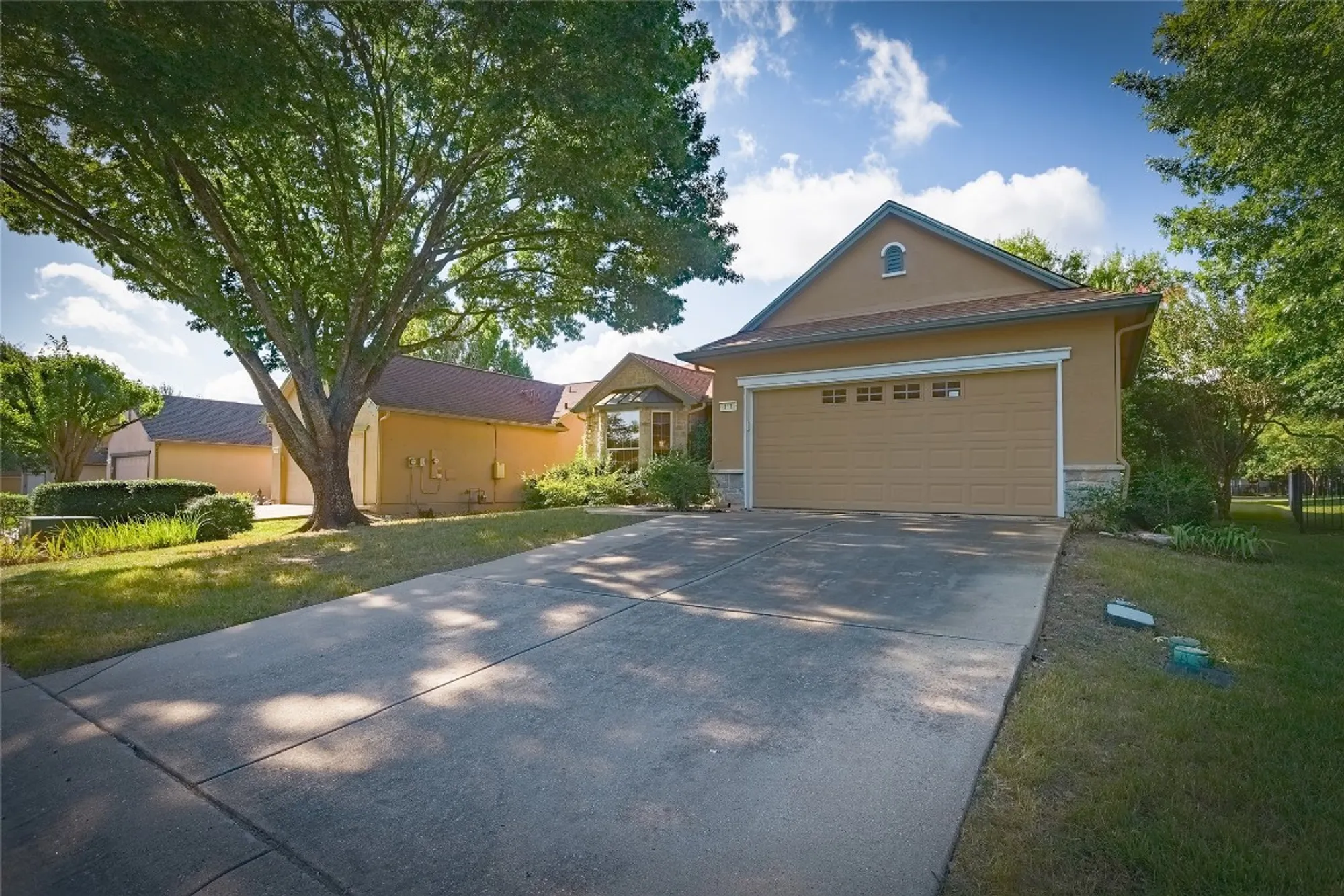 Property Slideshow image 5 of 30 | 117 dewberry dr, Georgetown, TX, 78633