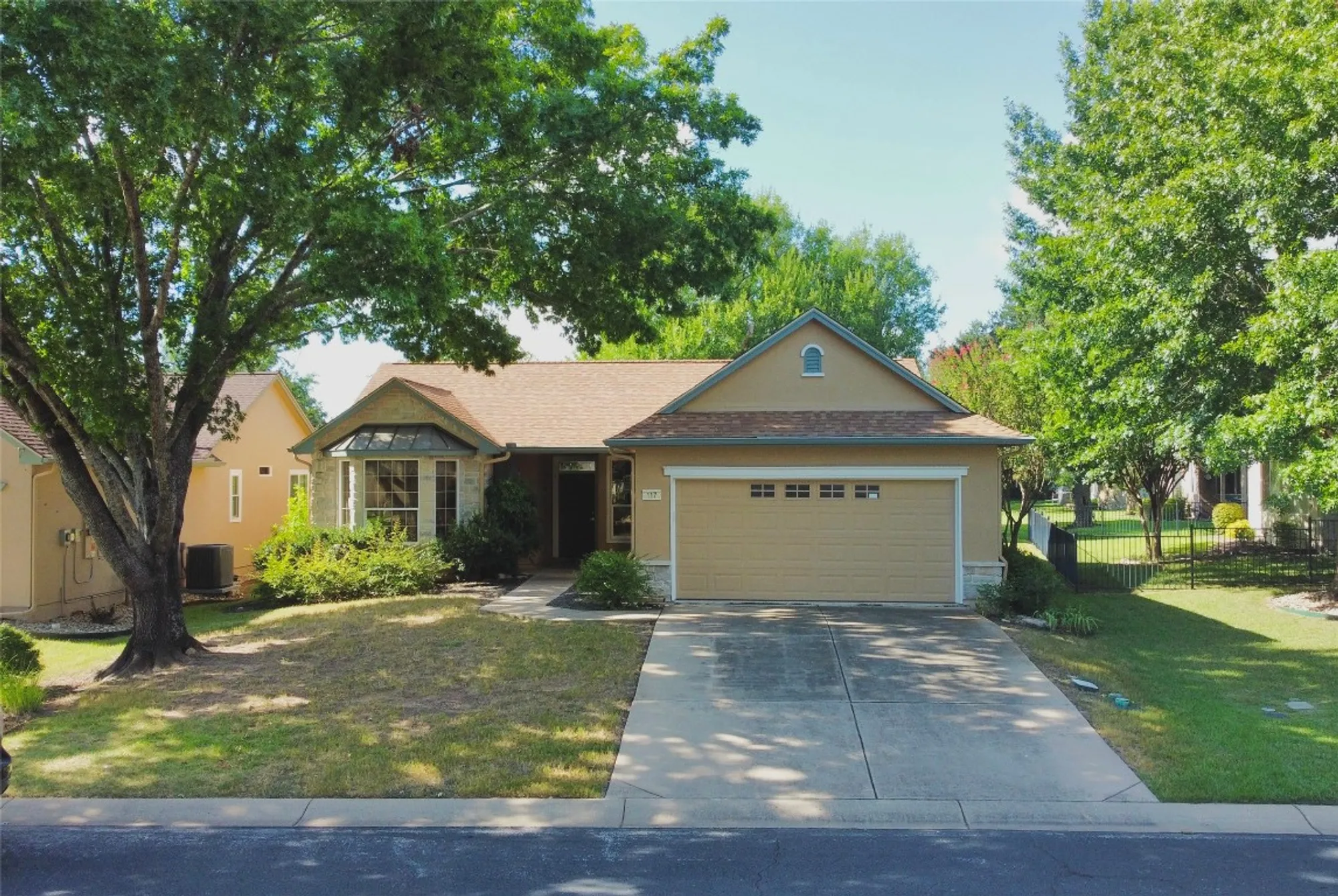 Property Slideshow image 6 of 30 | 117 dewberry dr, Georgetown, TX, 78633