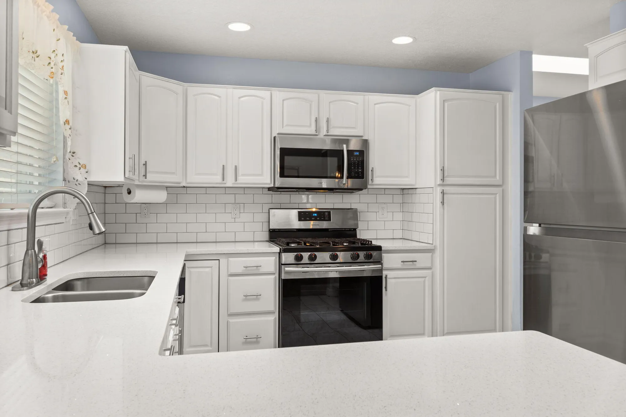 Property Slideshow image 11 of 46 | 3404 esplanade pl, Rio Rancho, NM, 87124