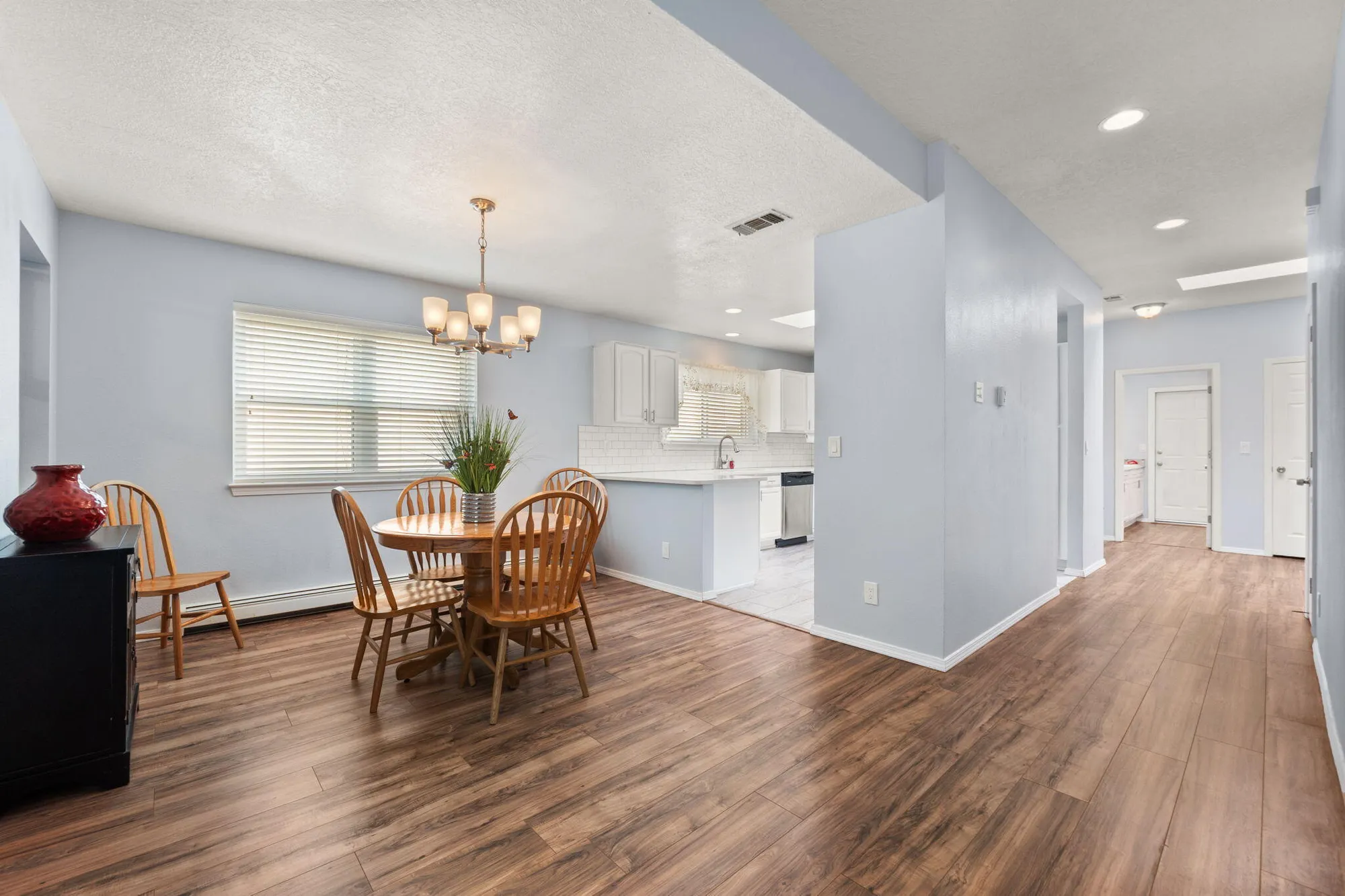 Property Slideshow image 22 of 46 | 3404 esplanade pl, Rio Rancho, NM, 87124