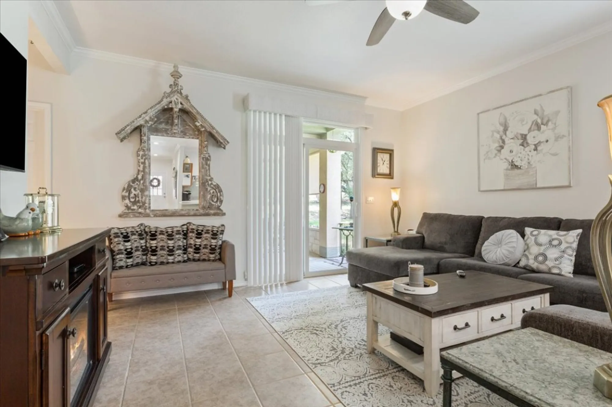 Property Slideshow image 6 of 26 | 812 prairie grass ln, Georgetown, TX, 78633