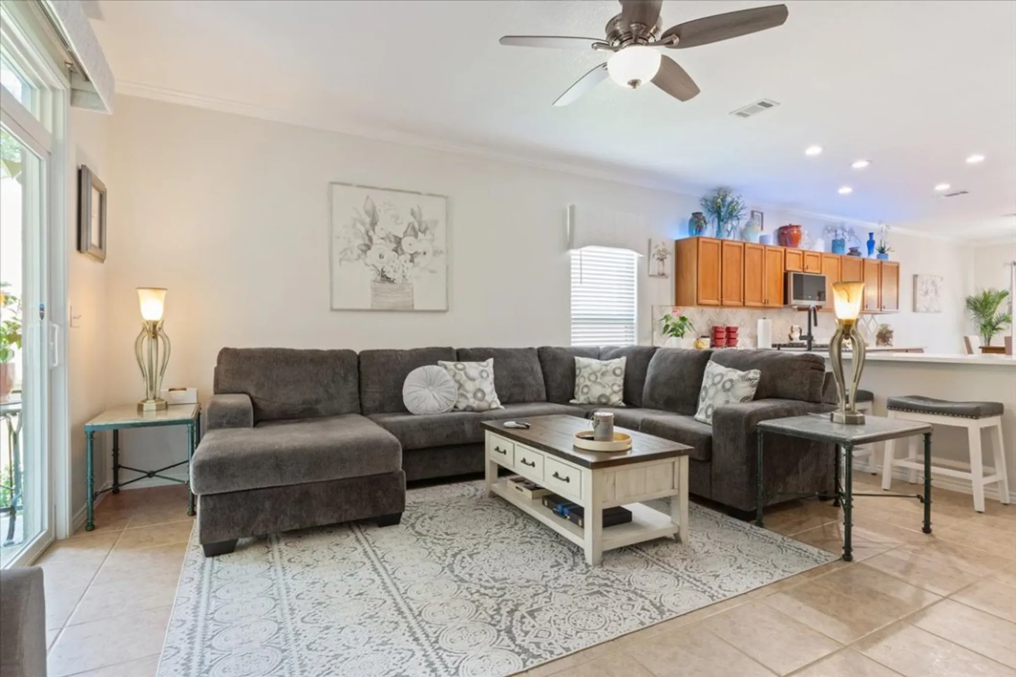 Property Slideshow image 7 of 26 | 812 prairie grass ln, Georgetown, TX, 78633